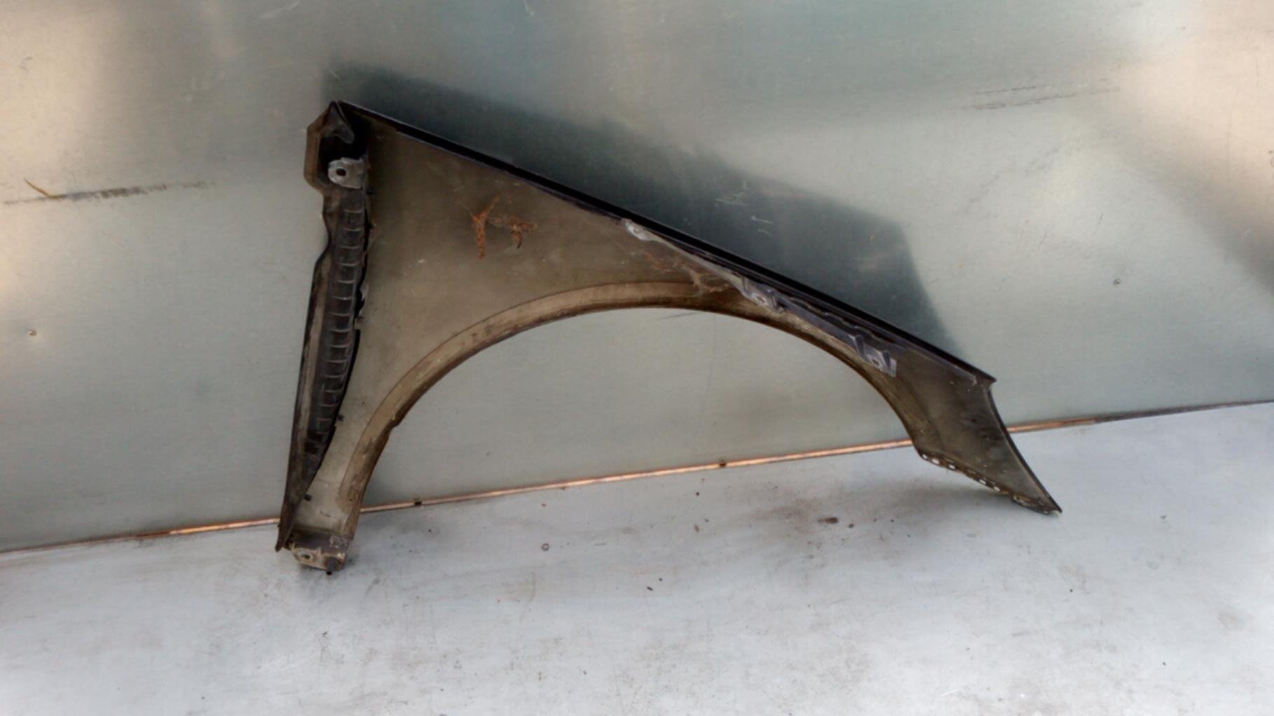 Parafango anteriore sinistro MERCEDES CLASSE R 251 PHASE 1 BREAK Diésel - 1