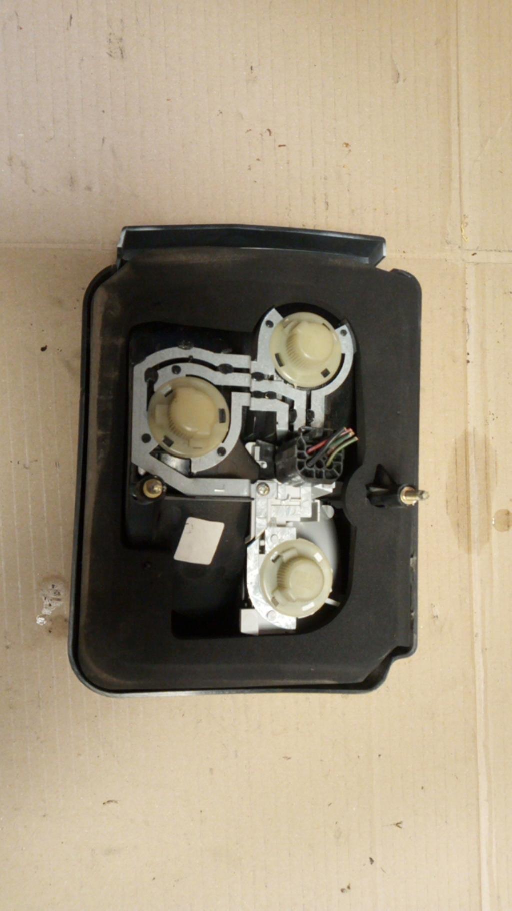 Fanale posteriore principale sinistro (luci) ROVER 100 PHASE 1 Gasolina - 1
