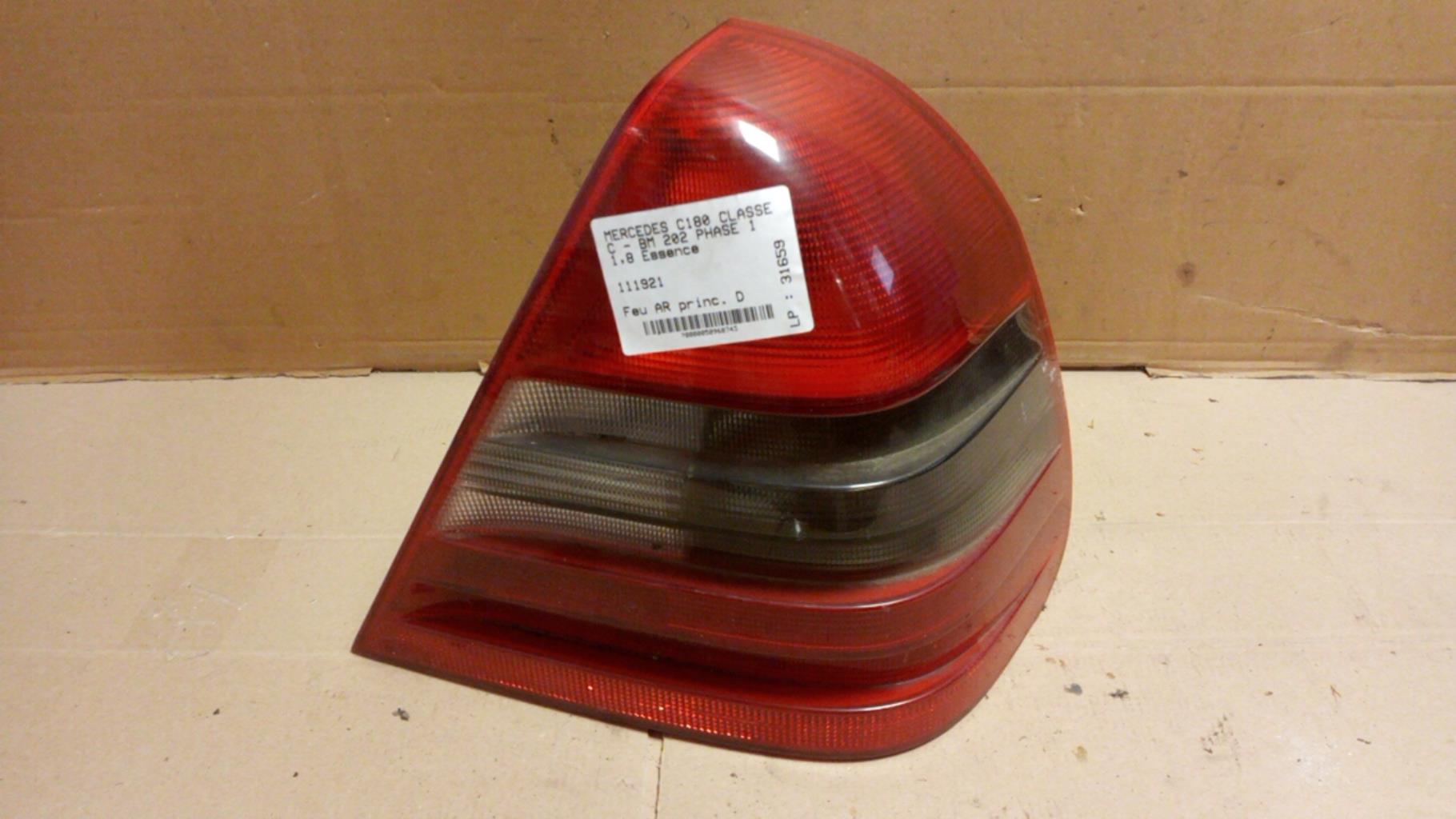 Fanale posteriore principale destro (luci) MERCEDES CLASSE C 202 PHASE 1 Gasolina - 1