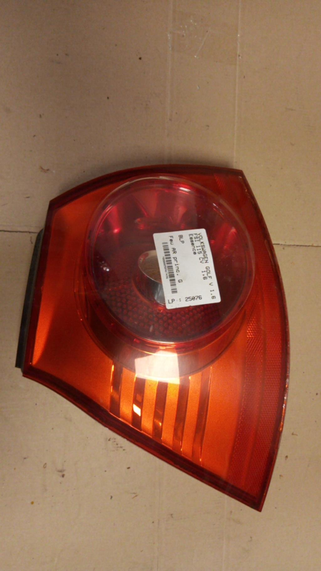 Fanale posteriore principale sinistro (luci) VOLKSWAGEN GOLF 5 Gasolina - 1