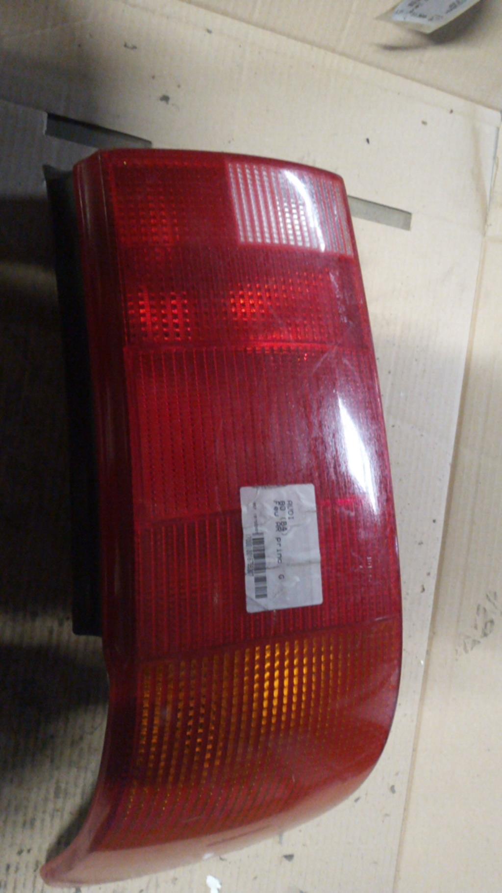 Fanale posteriore principale sinistro (luci) AUDI 80 3 PHASE 2 Diésel - 1