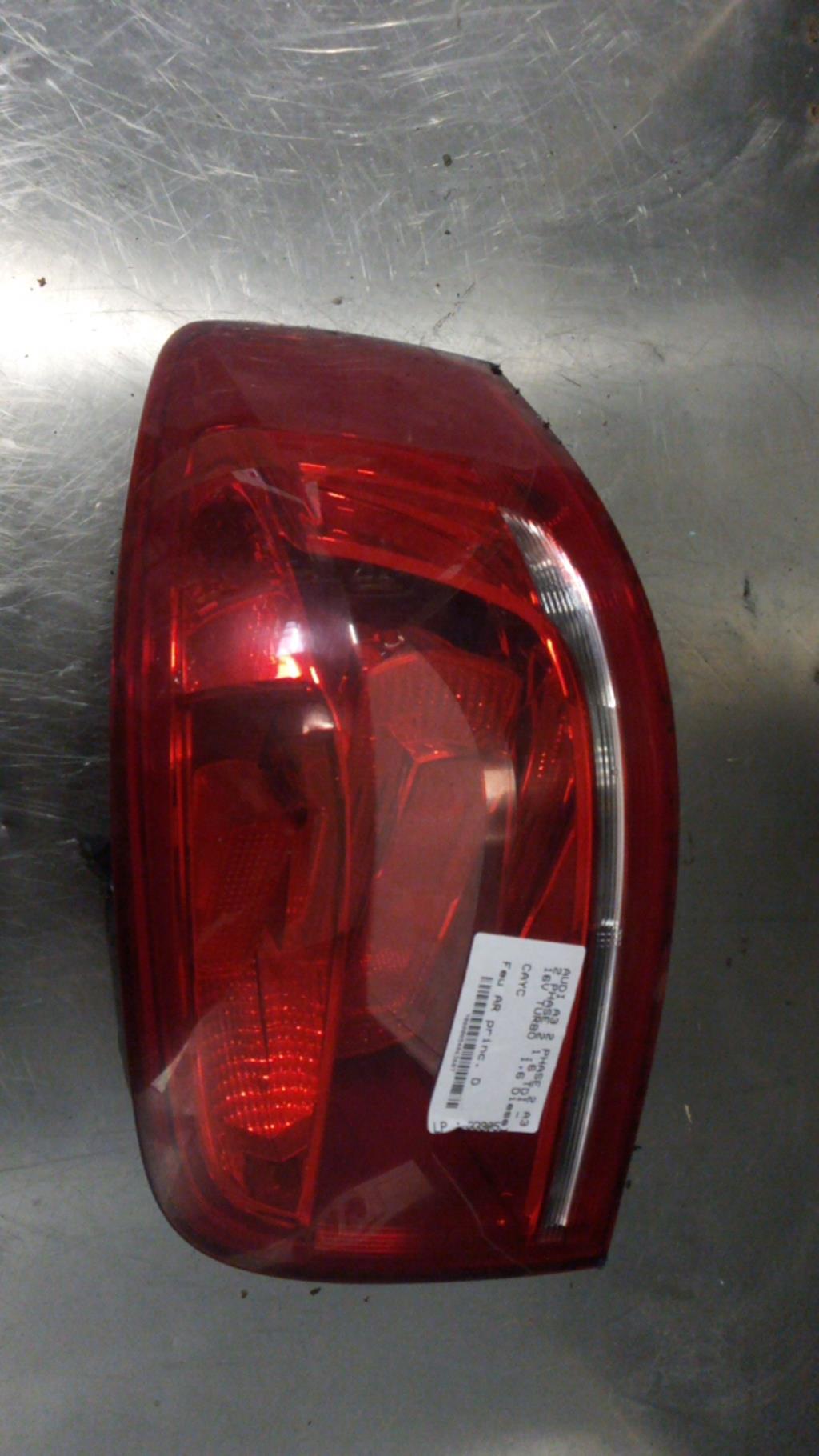 Fanale posteriore principale destro (luci) AUDI A3 2 PHASE 2 Diésel - 1