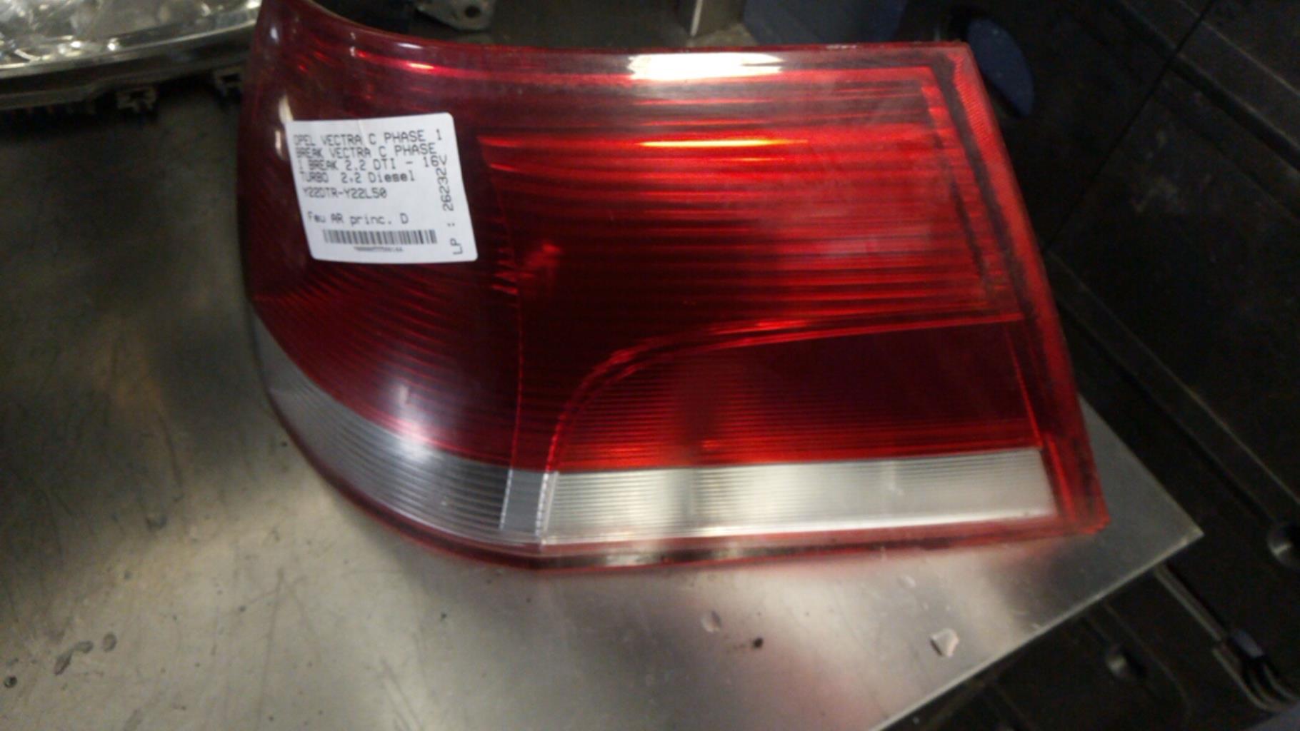 Fanale posteriore principale destro (luci) OPEL VECTRA C PHASE 1 BREAK Diésel - 1