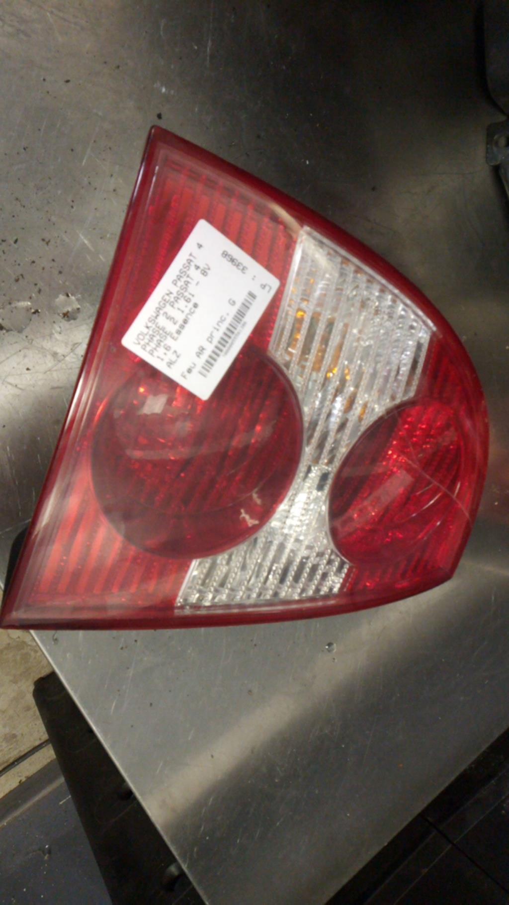 Fanale posteriore principale sinistro (luci) VOLKSWAGEN PASSAT 4 PHASE 2 Gasolina - 1