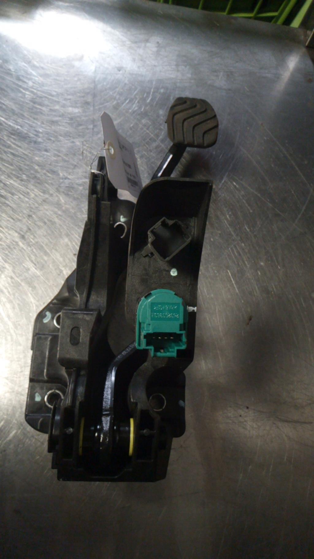 Pedale de frein RENAULT CAPTUR 2 Essence - 1