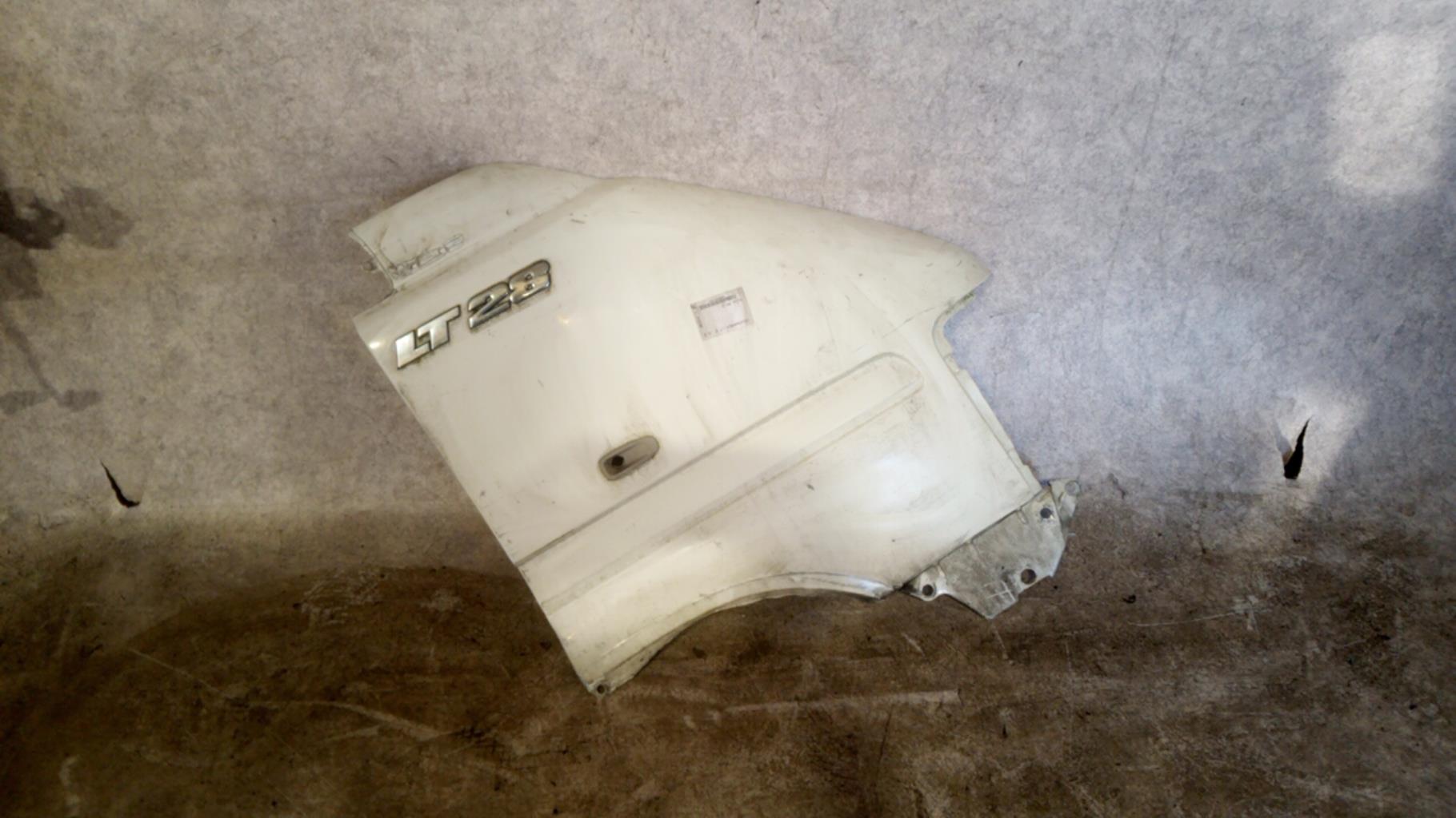 Parafango anteriore destro VOLKSWAGEN LT 2  - 1