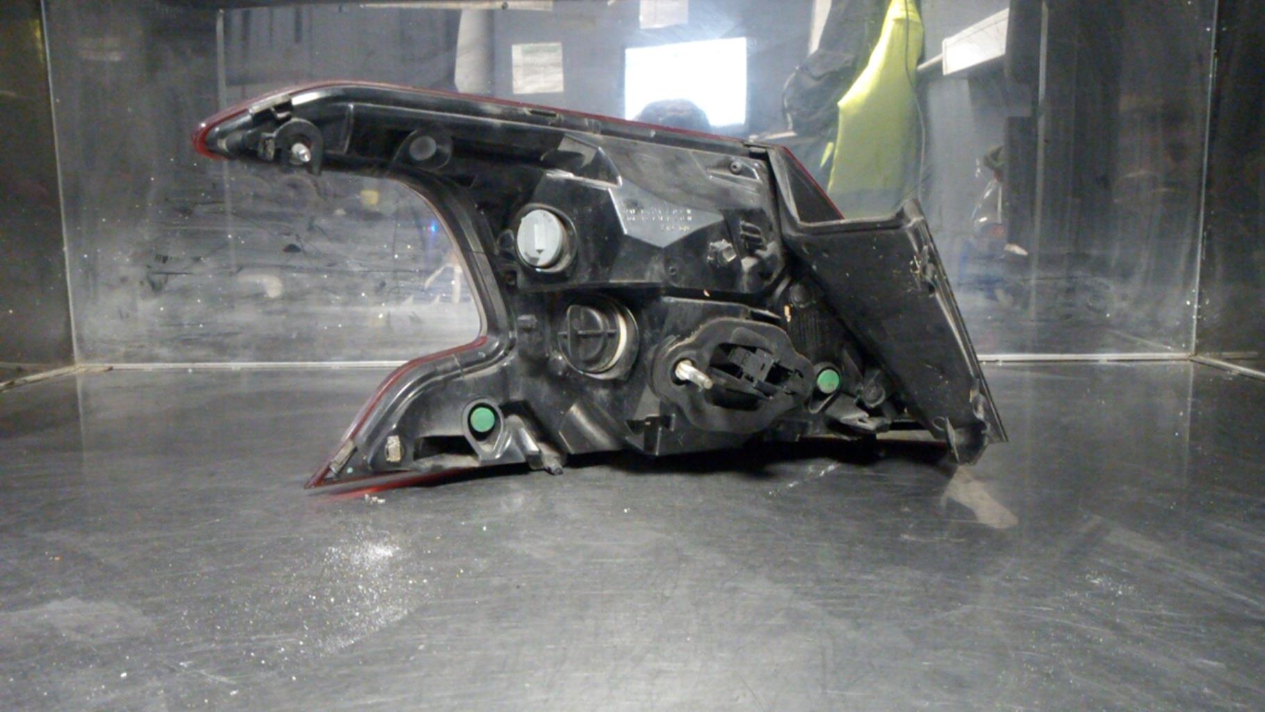 Fanale posteriore principale destro (luci) PEUGEOT 308 2 PHASE 1 Gasolina - 1