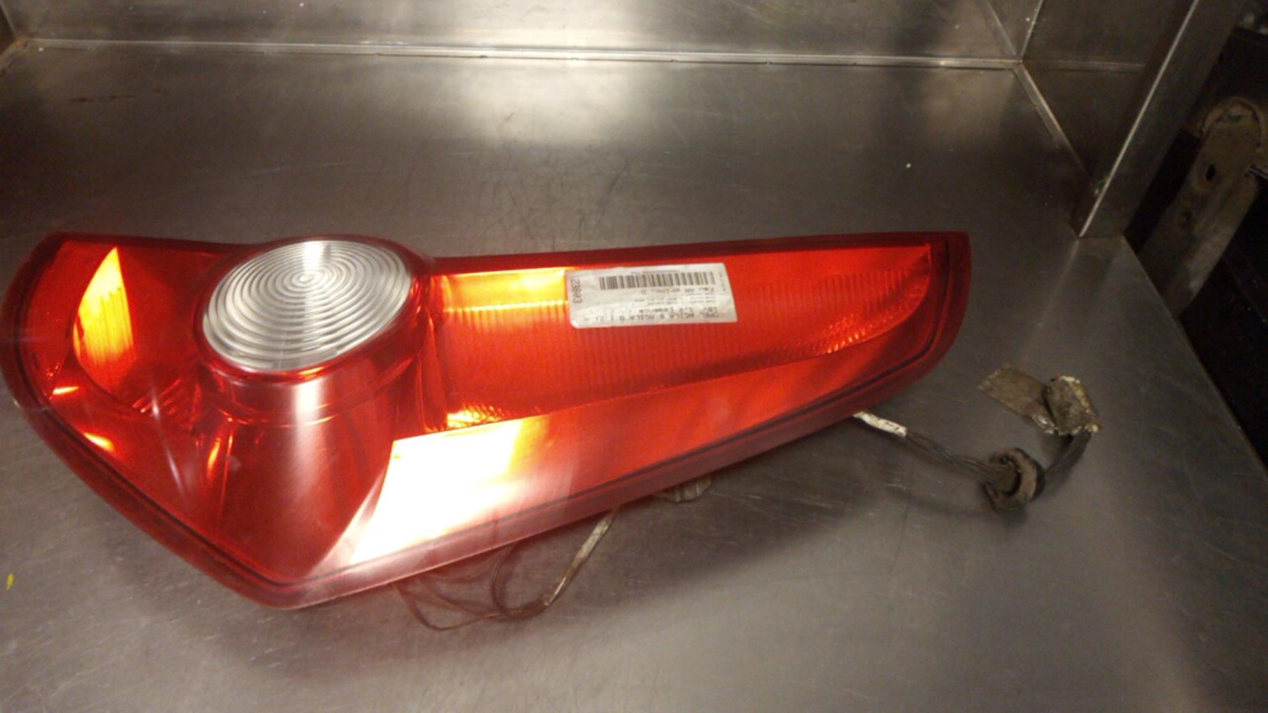 Fanale posteriore principale destro (luci) OPEL AGILA B Gasolina - 1