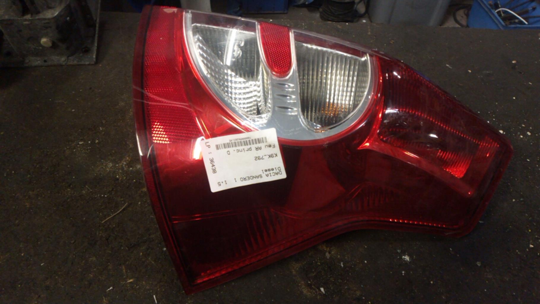 Fanale posteriore principale destro (luci) DACIA SANDERO 1 Diésel - 1