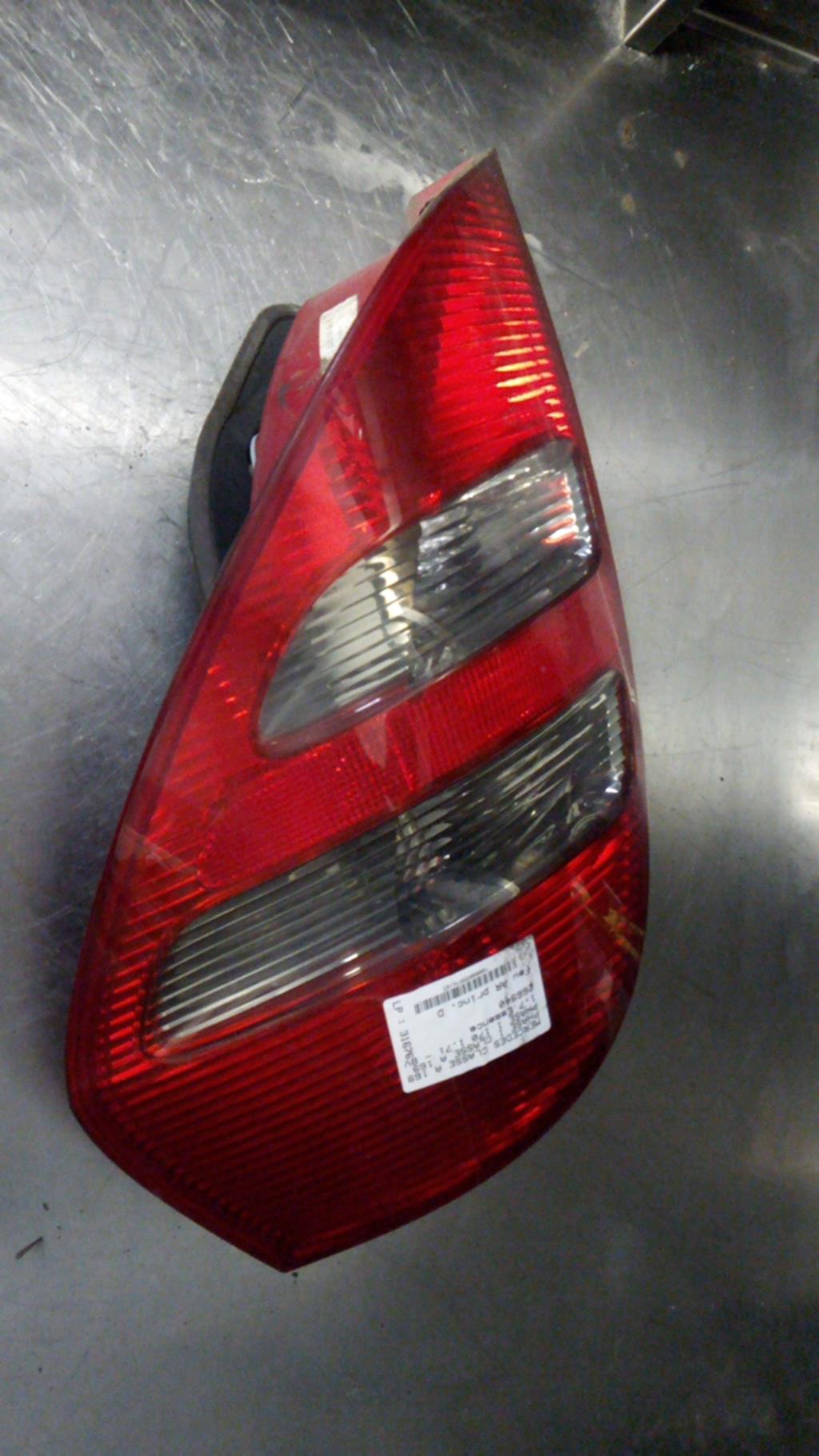 Fanale posteriore principale destro (luci) MERCEDES CLASSE A 169 PHASE 1 Gasolina - 1
