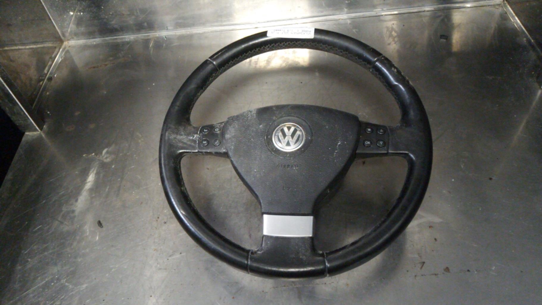 Volant VOLKSWAGEN GOLF PLUS PHASE 1 Diesel - 1
