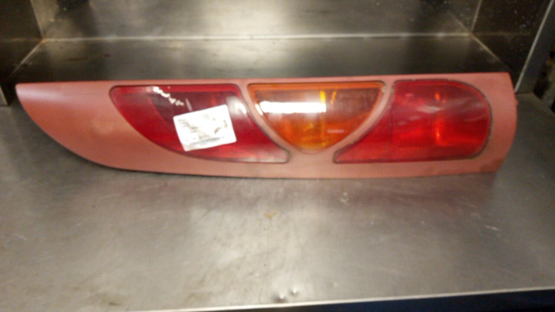 Fanale posteriore principale sinistro (luci) RENAULT KANGOO 1 PHASE 1 Gasolina - 1