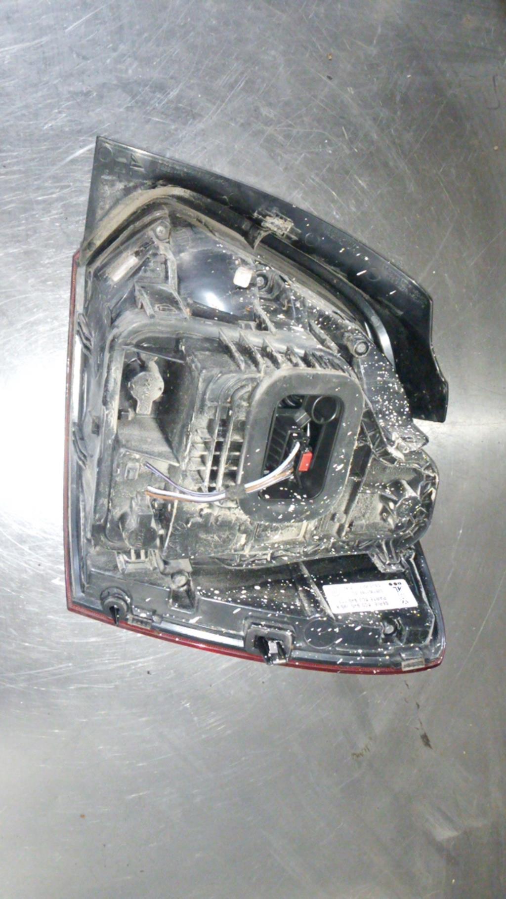 Fanale posteriore principale sinistro (luci) VOLKSWAGEN POLO 5 PHASE 2 Diésel - 1