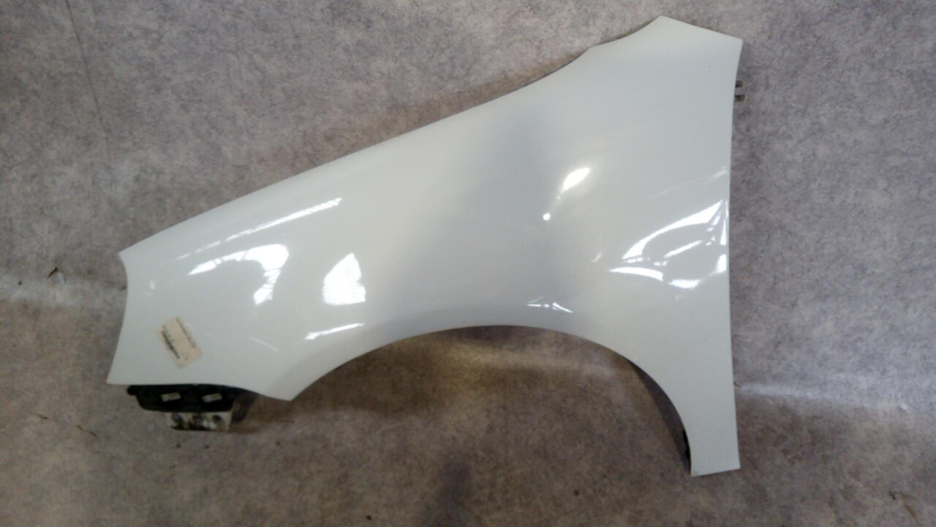 Parafango anteriore sinistro VOLKSWAGEN GOLF 5  - 1