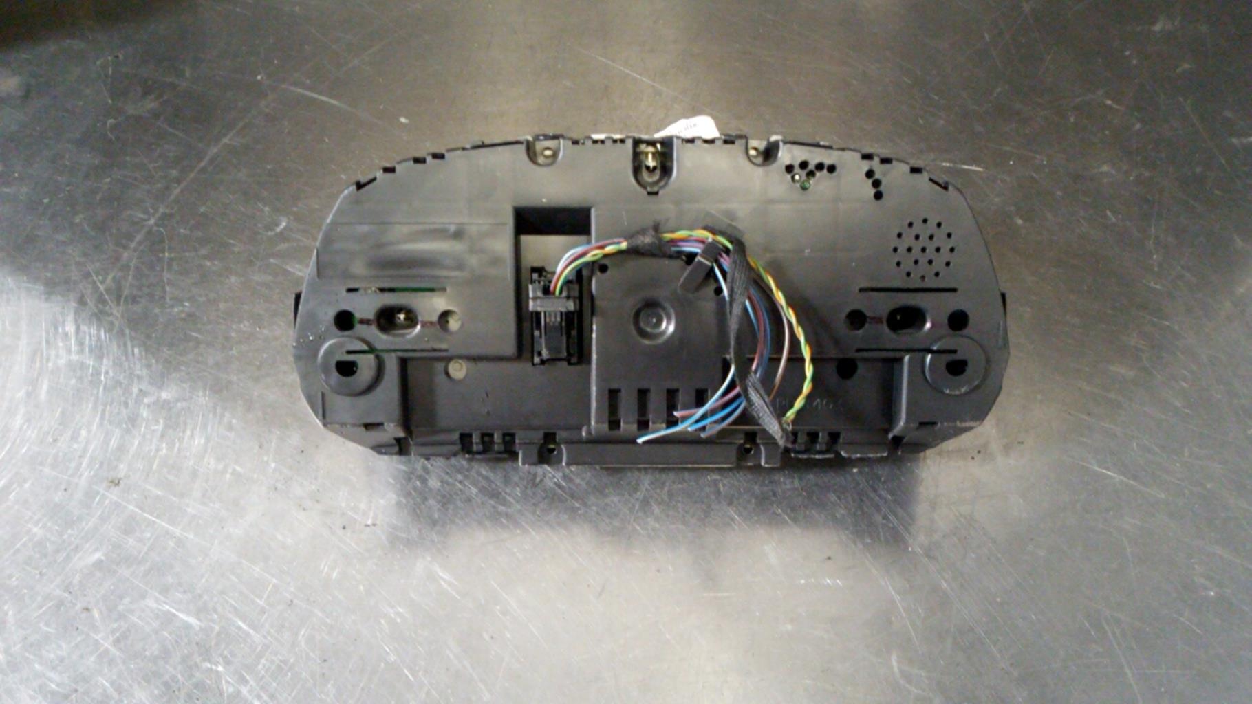 Compteur BMW SERIE 1 E81 Diesel - 1