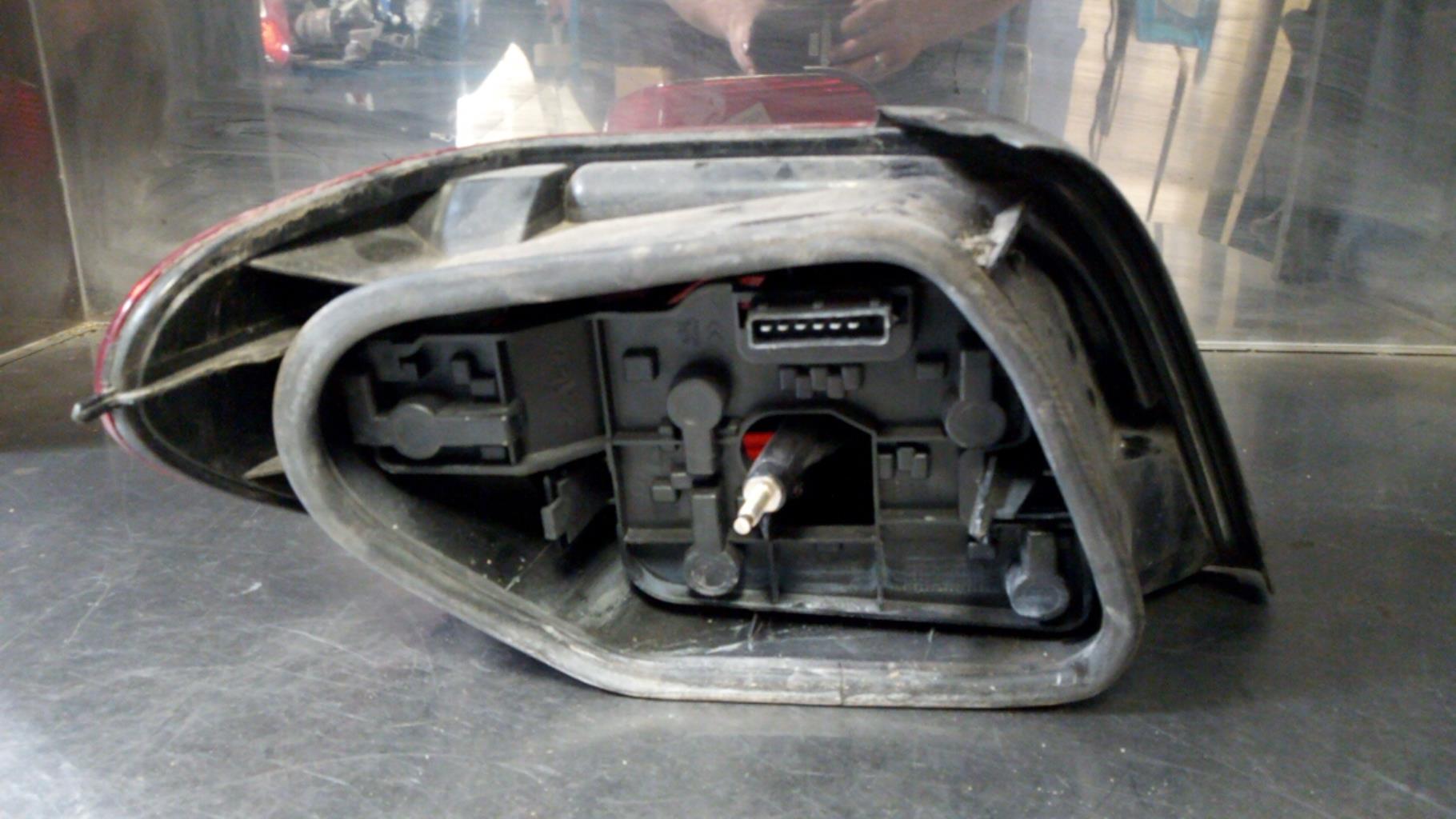 Fanale posteriore principale destro (luci) CITROEN XSARA PHASE 2 COUPE Gasolina - 1