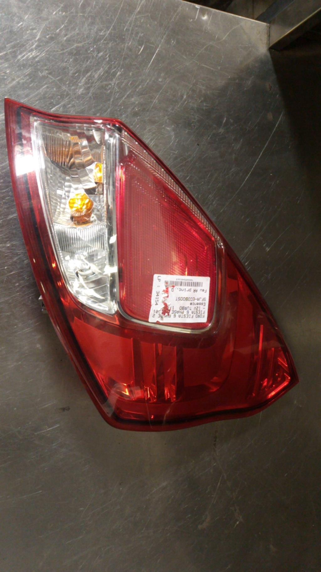 Fanale posteriore principale destro (luci) FORD FIESTA 6 PHASE 2 Gasolina - 1