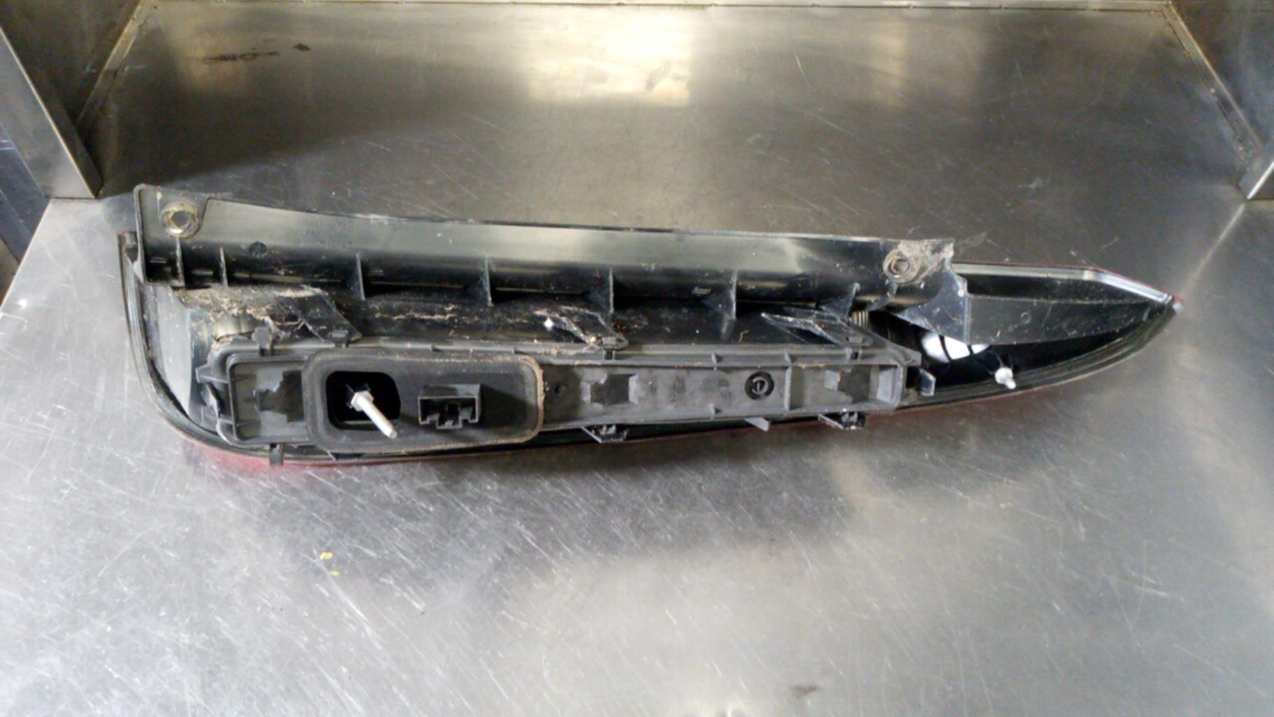 Fanale posteriore principale sinistro (luci) FORD FIESTA 5 PHASE 1 Gasolina - 1