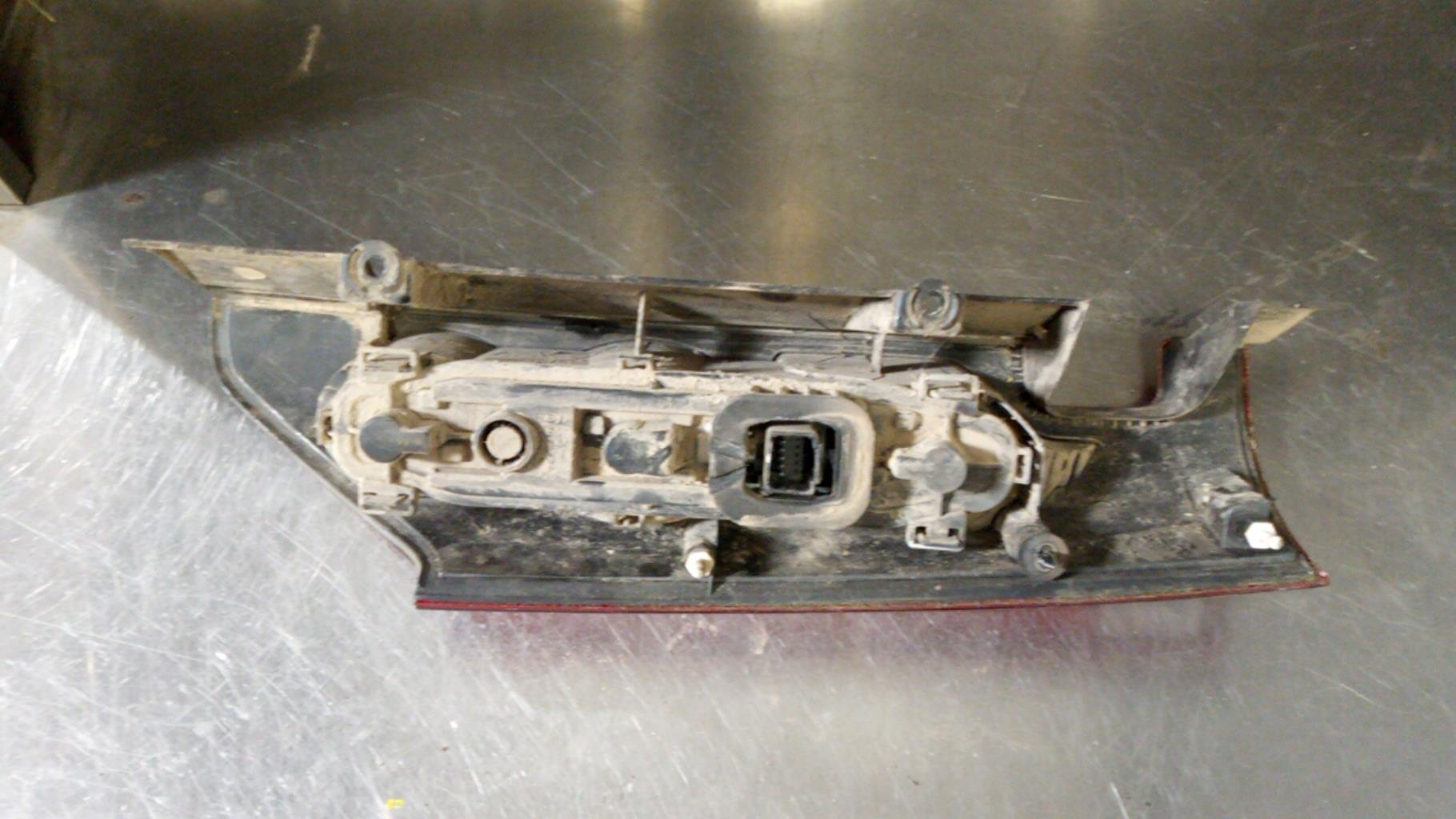 Fanale posteriore principale sinistro (luci) RENAULT KANGOO 2 PHASE 1 Diésel - 1