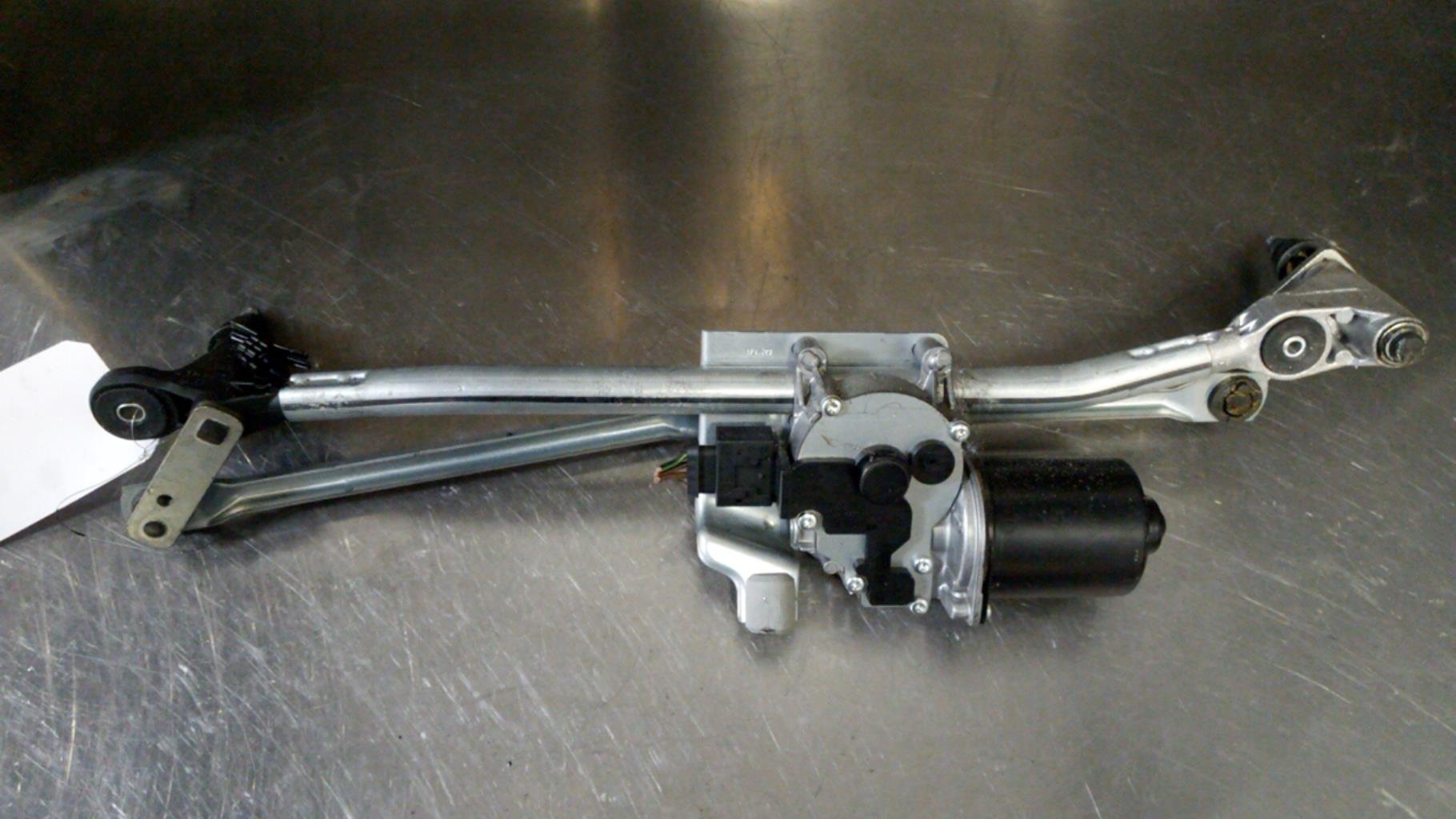 Motore tergicristallo anteriore BMW SERIE 1 E81 Diésel - 1