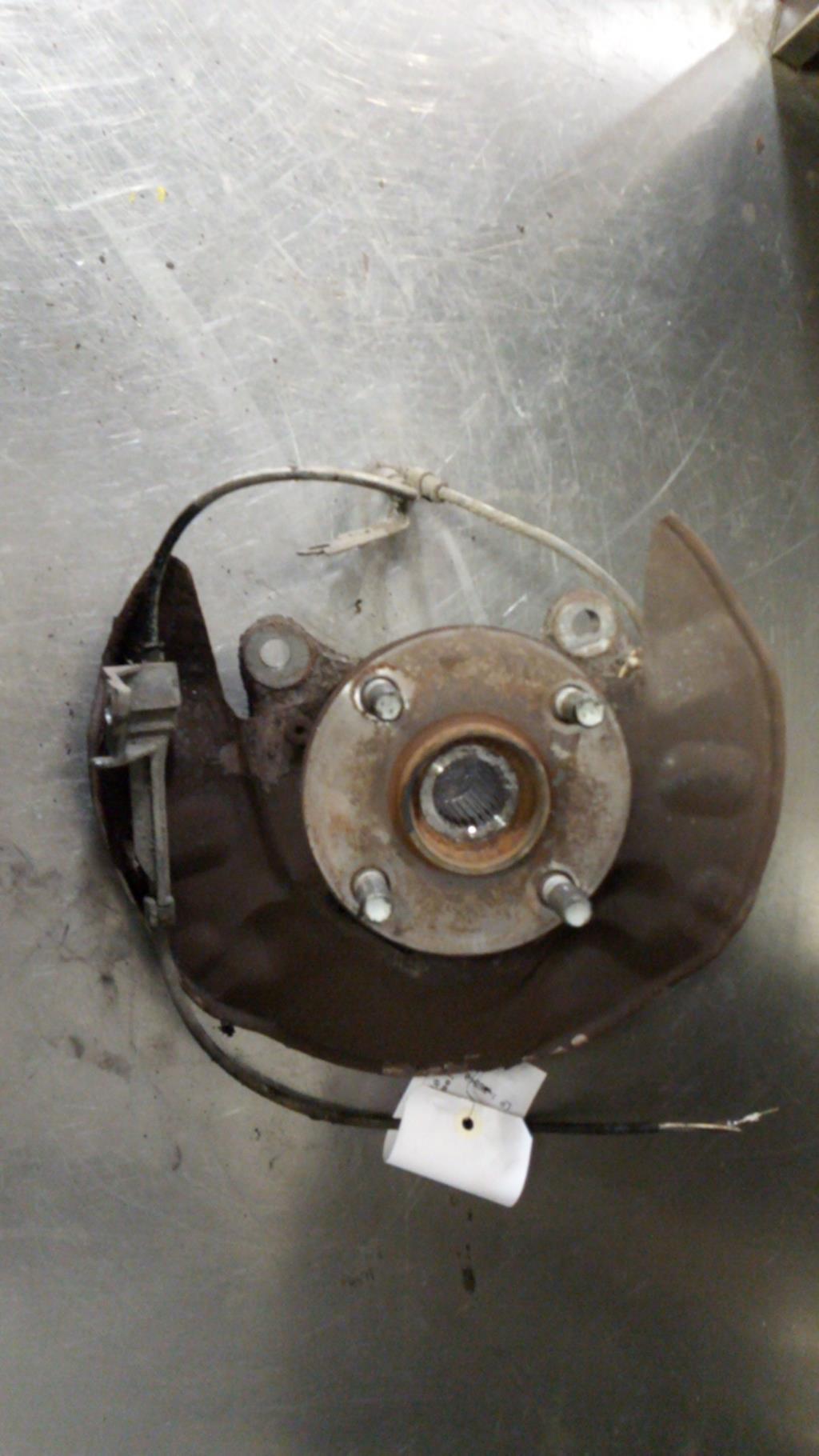 Mozzo anteriore sinistro TOYOTA COROLLA 10 PHASE 2 Diésel - 1