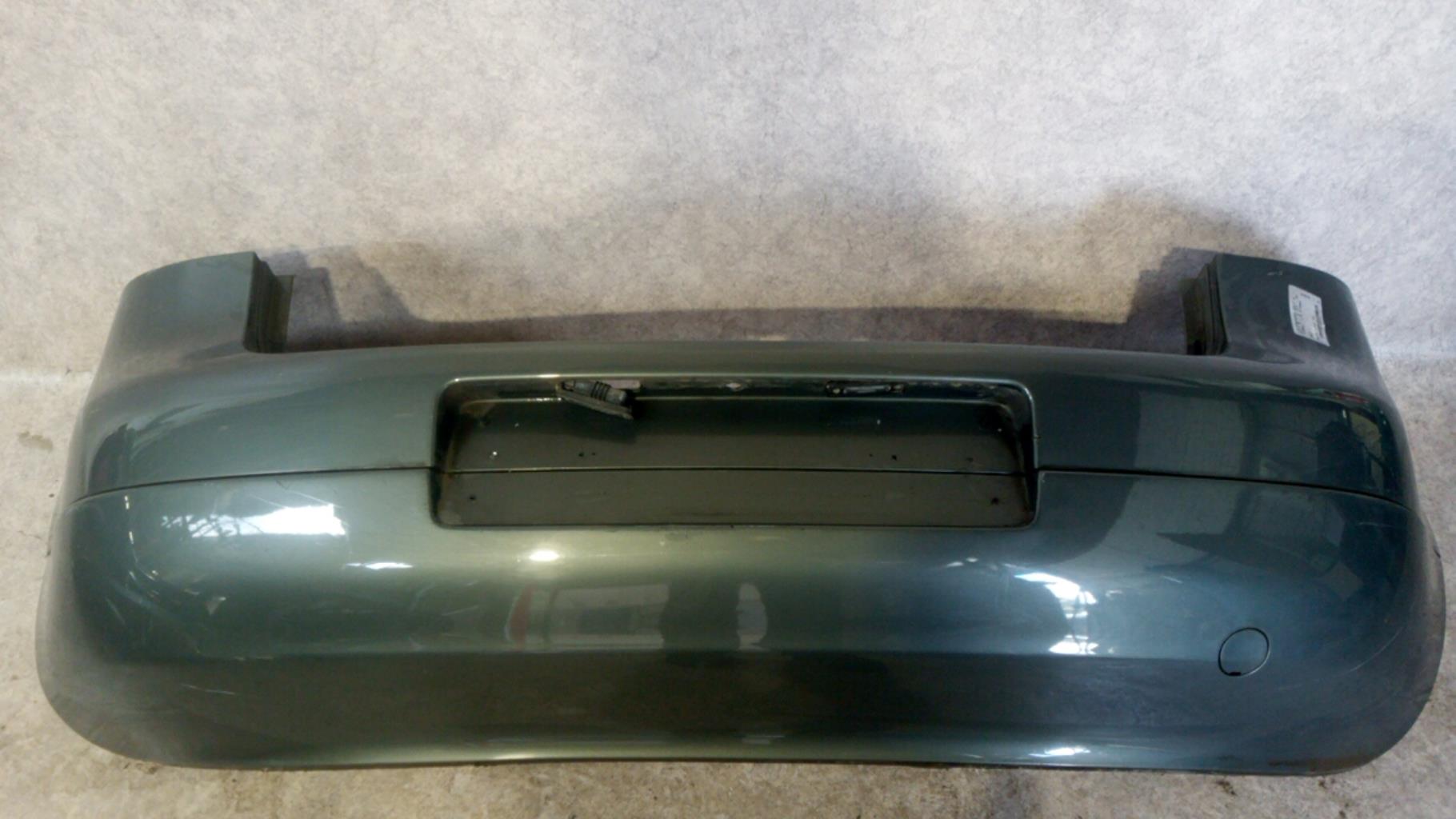 Pare choc arriere VOLKSWAGEN GOLF 5 Diesel - 1