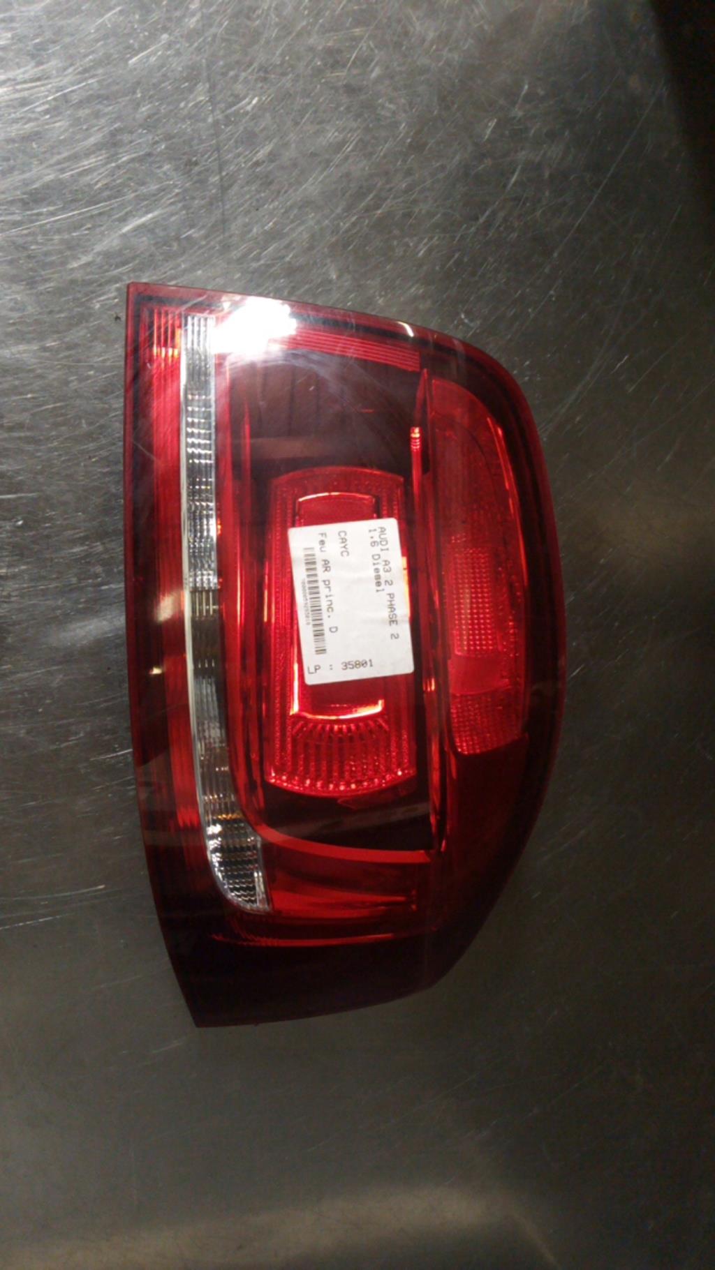 Fanale posteriore principale destro (luci) AUDI A3 2 PHASE 2 Diésel - 1
