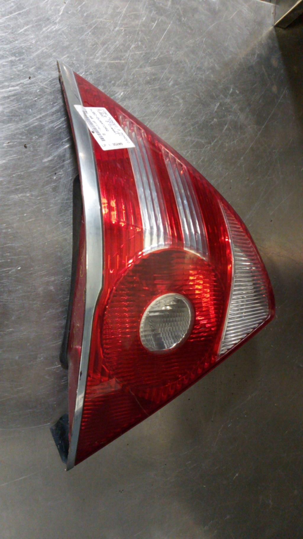 Fanale posteriore principale sinistro (luci) FORD MONDEO 2 Diésel - 1