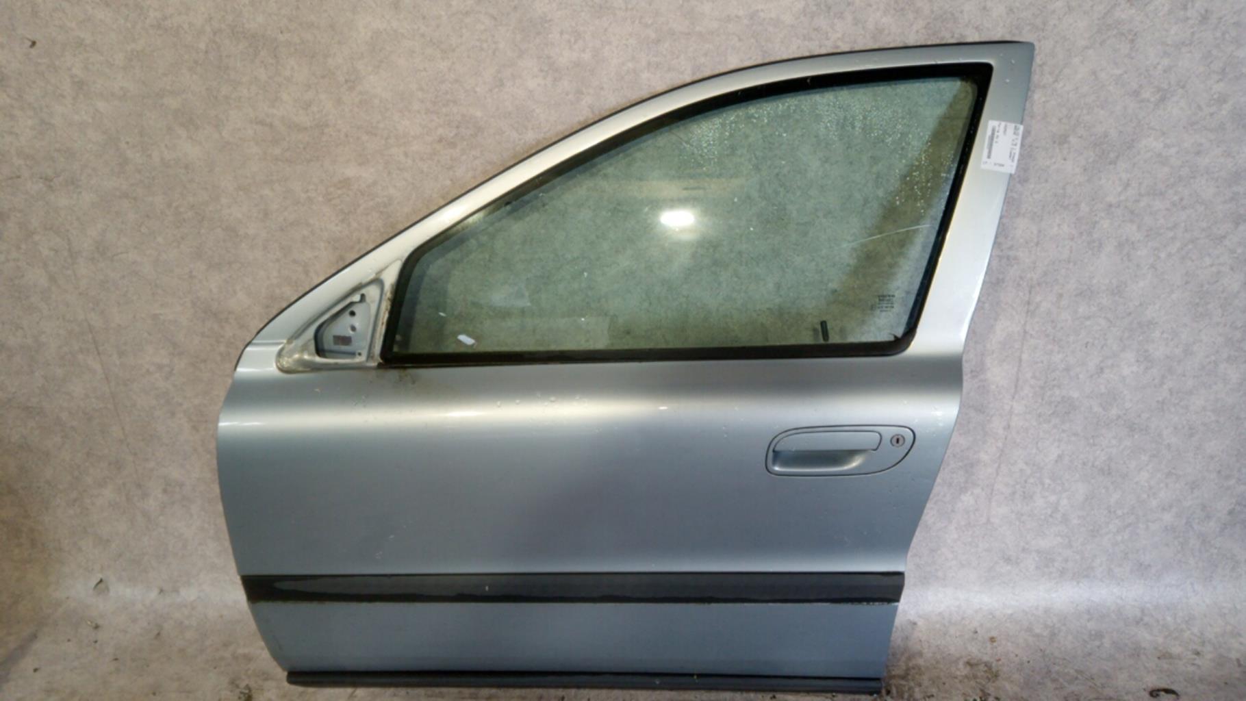 Porte avant gauche VOLVO V 70 1 PHASE 1 BREAK Diesel - 1