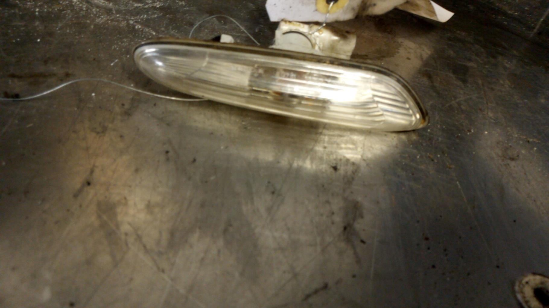 Ripetitore lampeggiante anteriore destro (Luci) BMW SERIE 3 E91 TOURING PHASE 1 BREAK Diésel - 1
