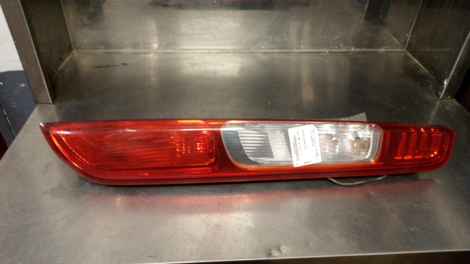 Fanale posteriore principale destro (luci) FORD FOCUS 2 PHASE 1 Gasolina - 1