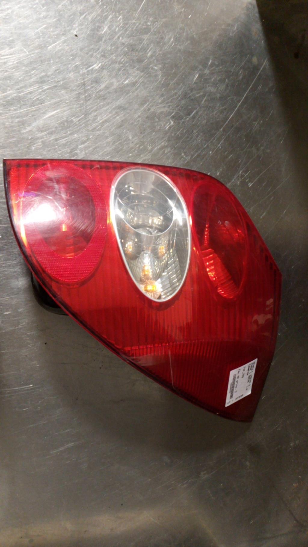 Fanale posteriore principale destro (luci) RENAULT LAGUNA 2 PHASE 1 BREAK Gasolina - 1