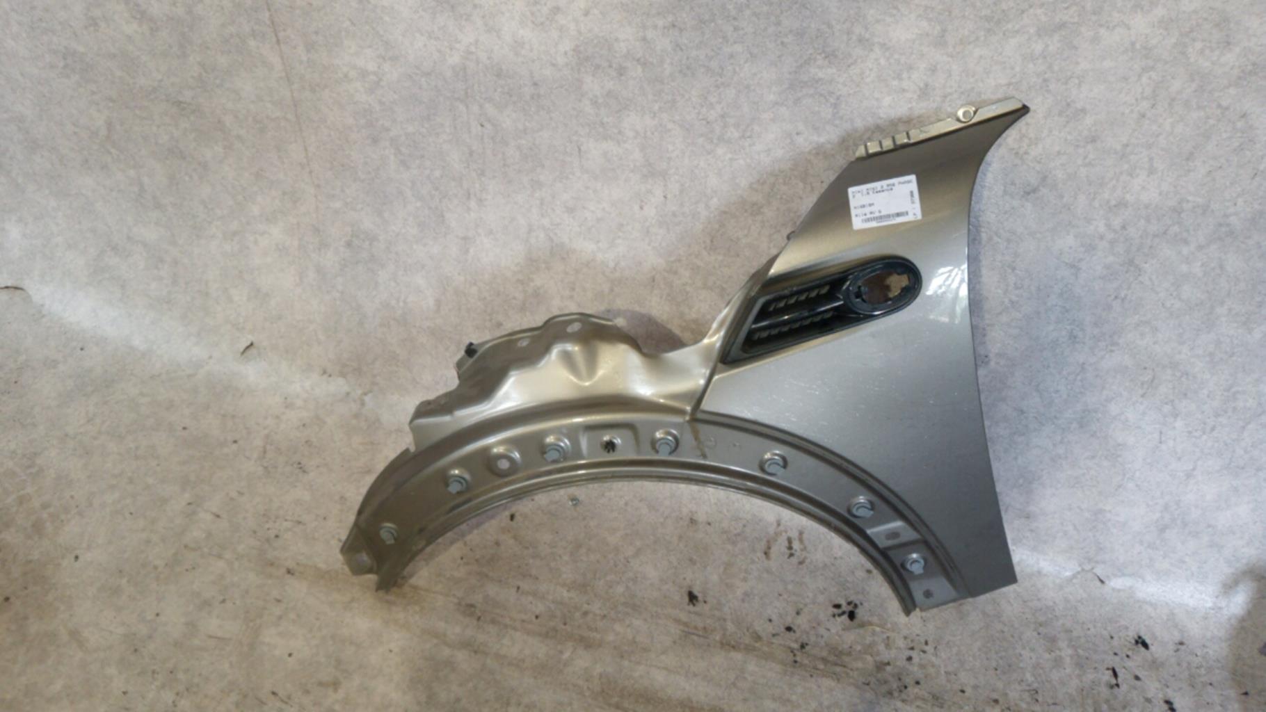 Aile avant gauche MINI MINI 2 R56 PHASE 2 Essence - 1