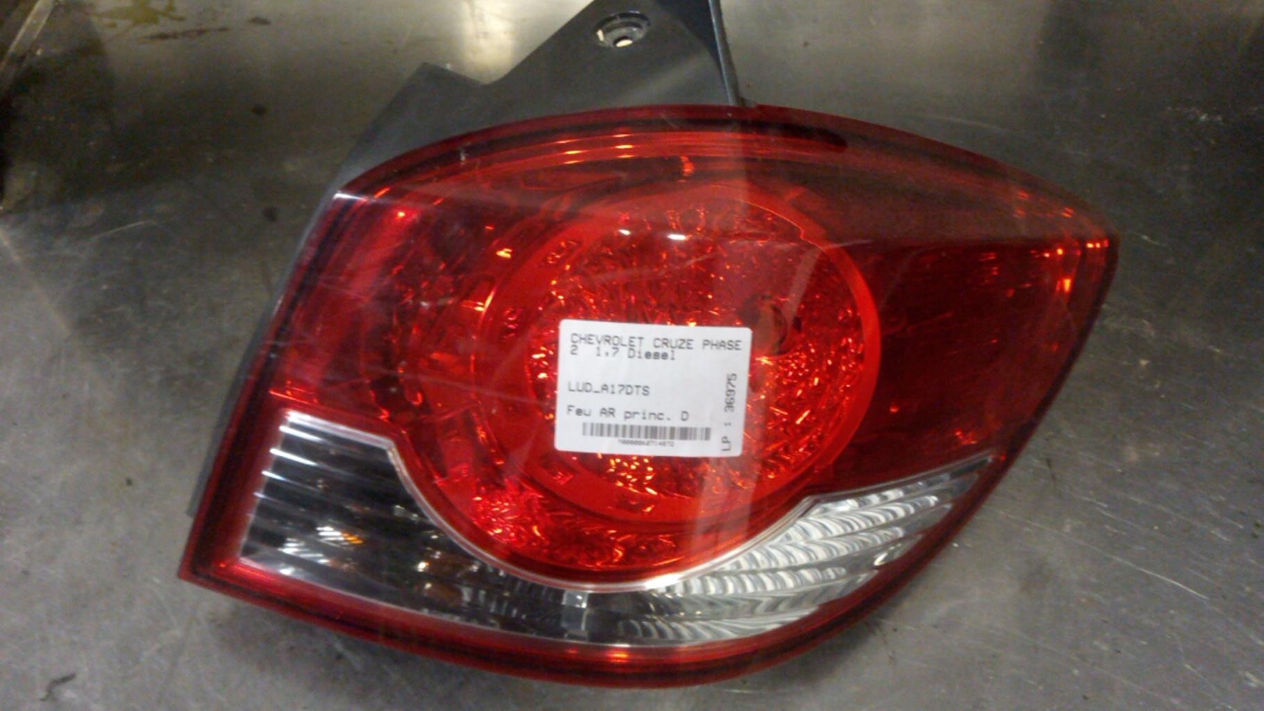 Fanale posteriore principale destro (luci) CHEVROLET CRUZE PHASE 2 Diésel - 1