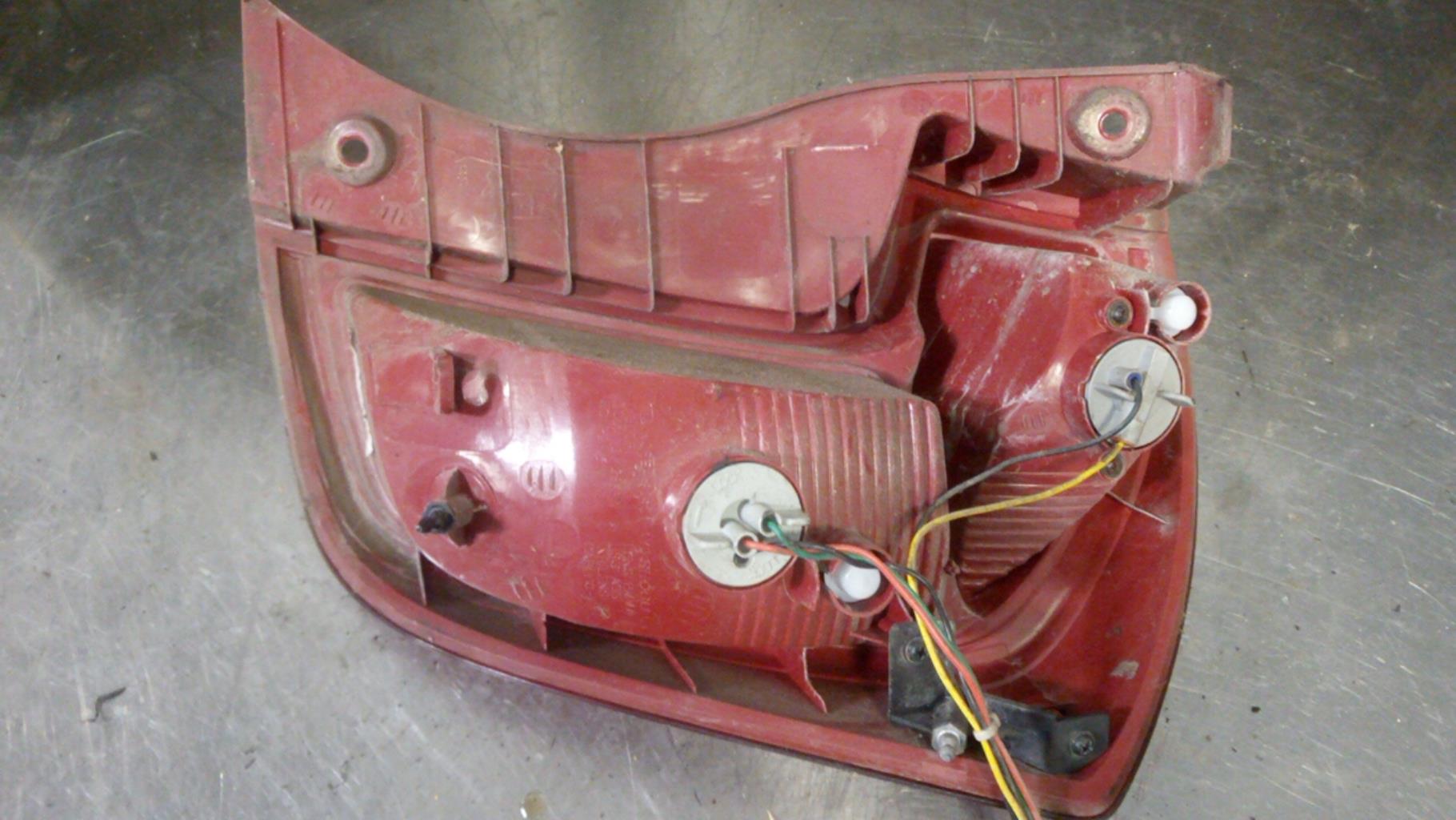 Fanale posteriore principale sinistro (luci) KIA PICANTO 2 PHASE 1 Gasolina - 1