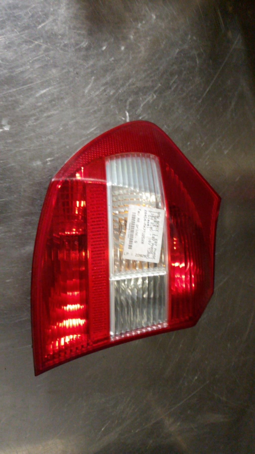 Fanale posteriore principale sinistro (luci) BMW SERIE 1 E87 PHASE 1 Diésel - 1