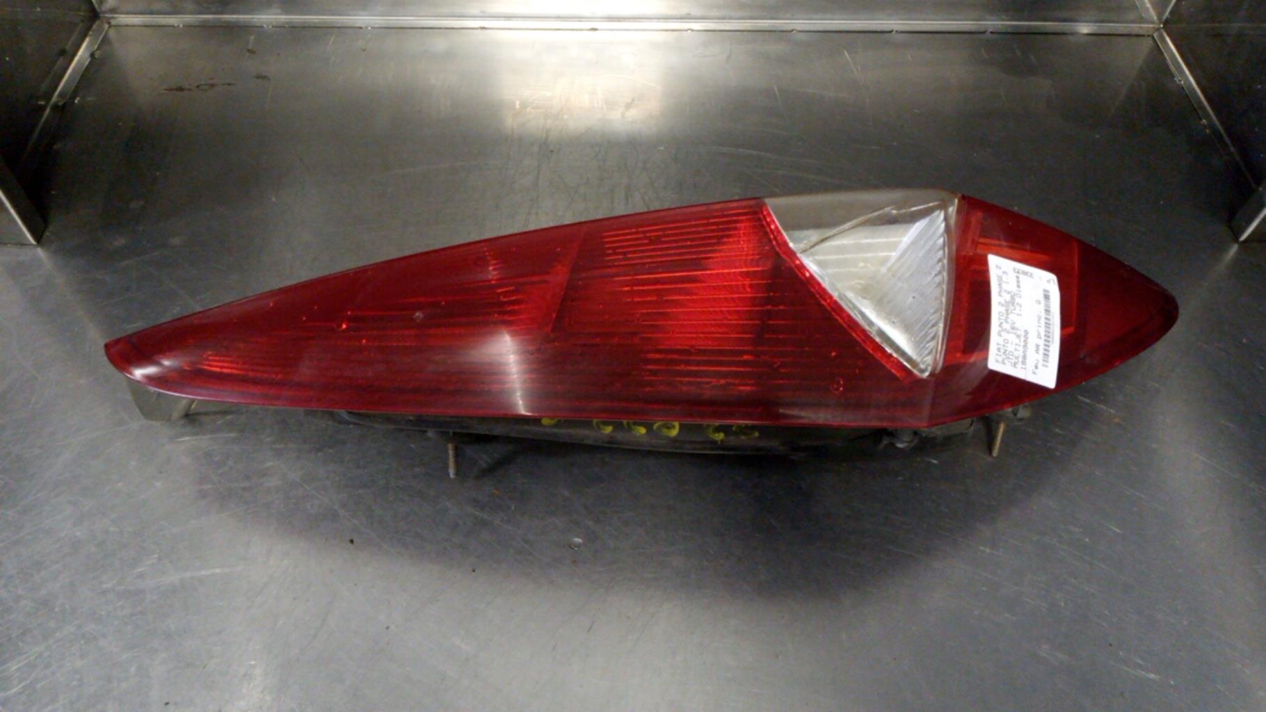 Fanale posteriore principale sinistro (luci) FIAT PUNTO 2 PHASE 2 Diésel - 1