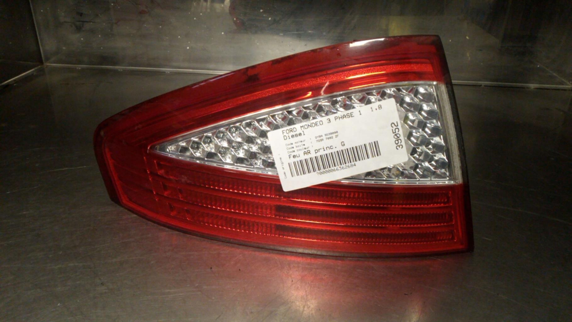 Fanale posteriore principale sinistro (luci) FORD MONDEO 3 PHASE 1 Diésel - 1