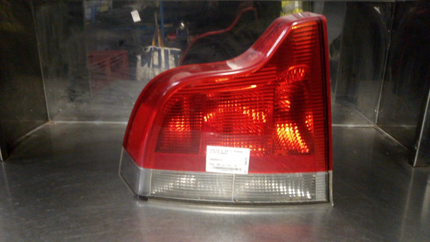 Fanale posteriore principale sinistro (luci) VOLVO S 60 1 PHASE 1 Diésel - 1