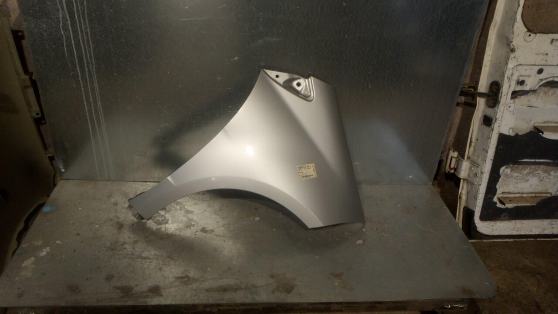 Parafango anteriore destro MERCEDES CLASSE A 169 PHASE 1 Diésel - 1