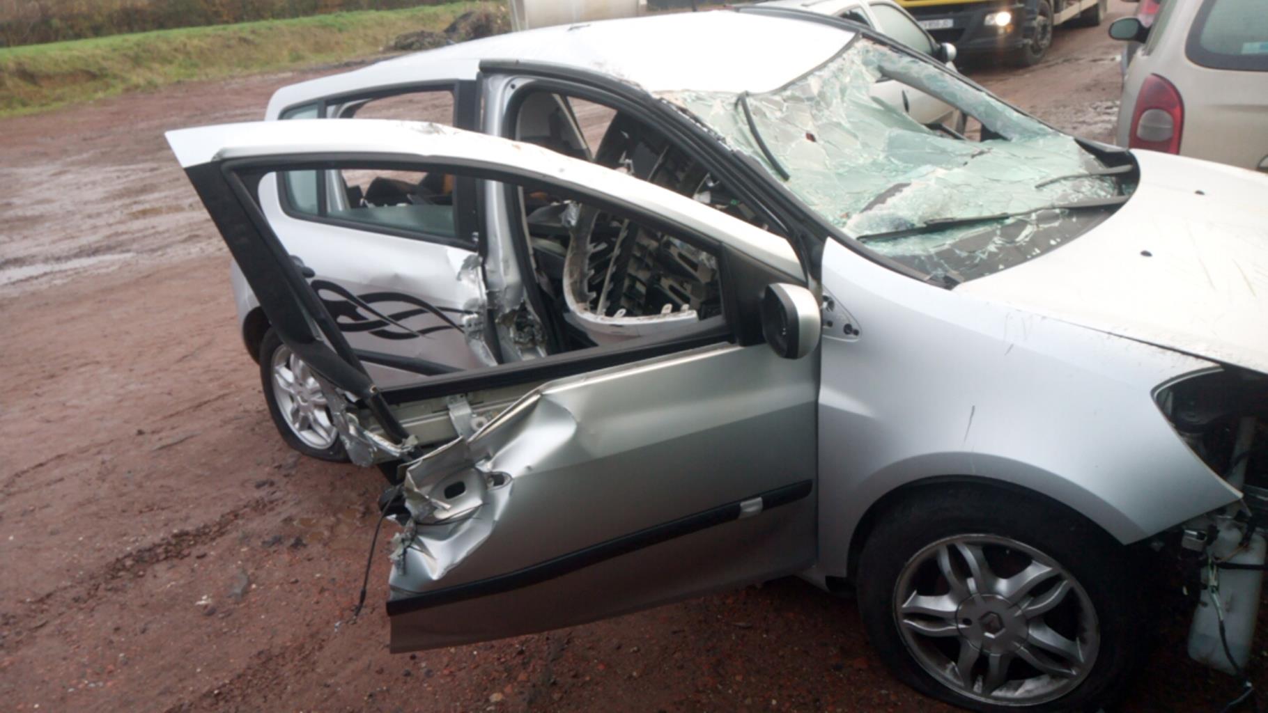 Traversa rinforzo paraurti posteriore RENAULT CLIO 3 PHASE 1 Gasolina - 1