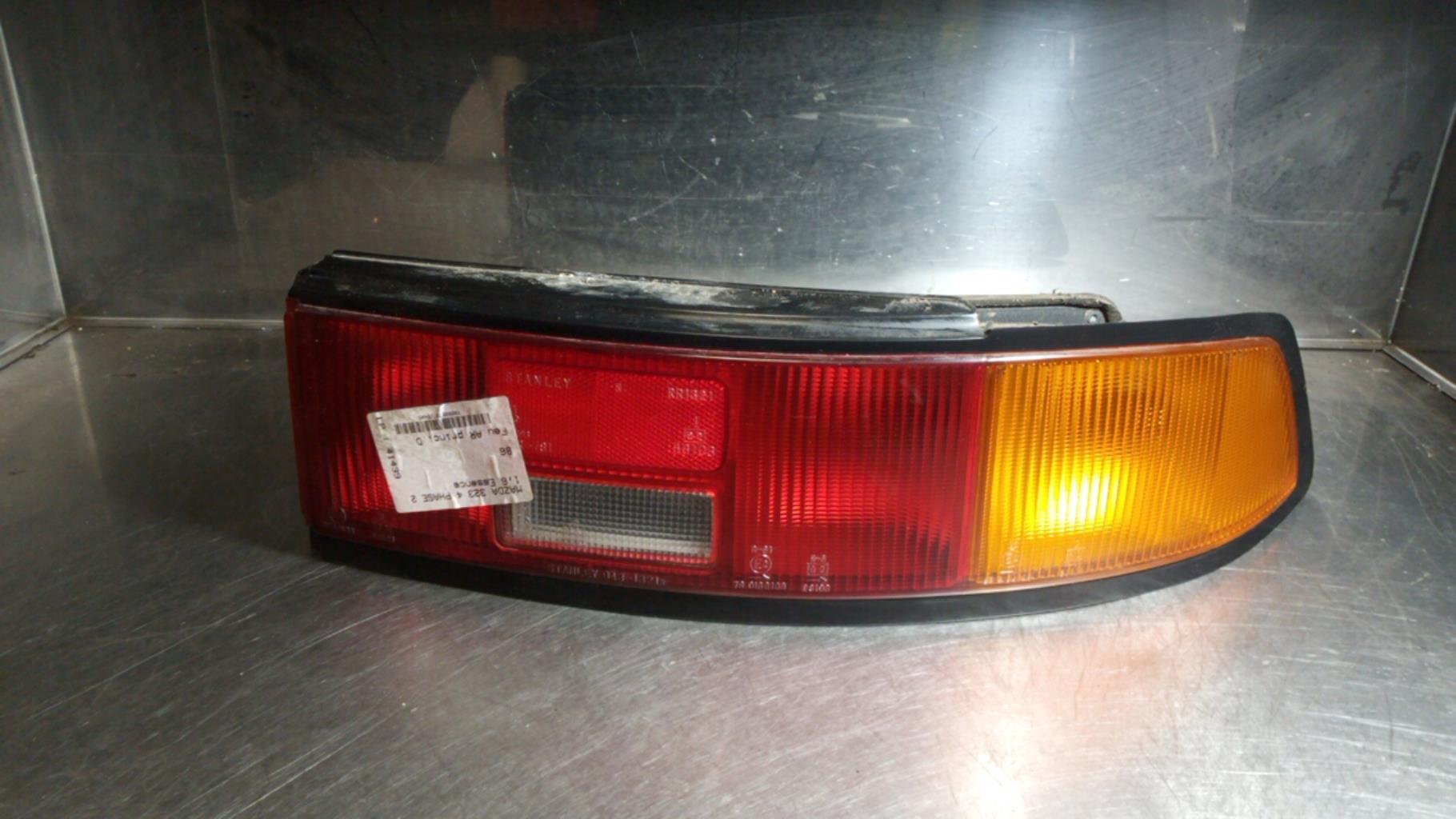 Fanale posteriore principale destro (luci) MAZDA 323 4 PHASE 2 Gasolina - 1