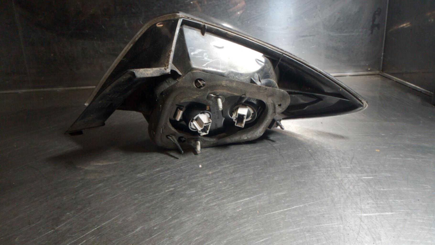 Fanale posteriore principale sinistro (luci) MAZDA 3 1 PHASE 2 Diésel - 1