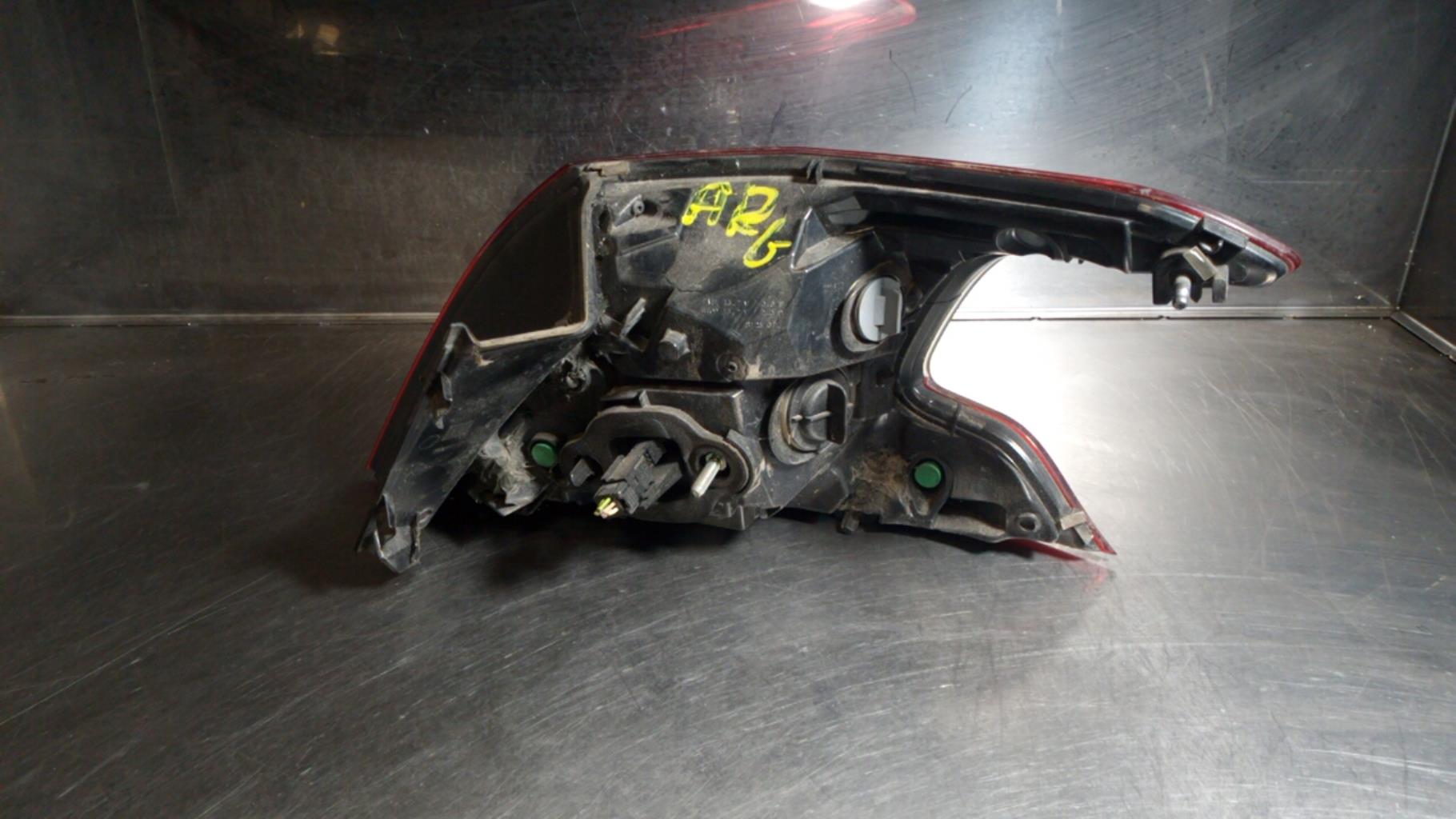 Fanale posteriore principale sinistro (luci) PEUGEOT 308 2 PHASE 1 Diésel - 1