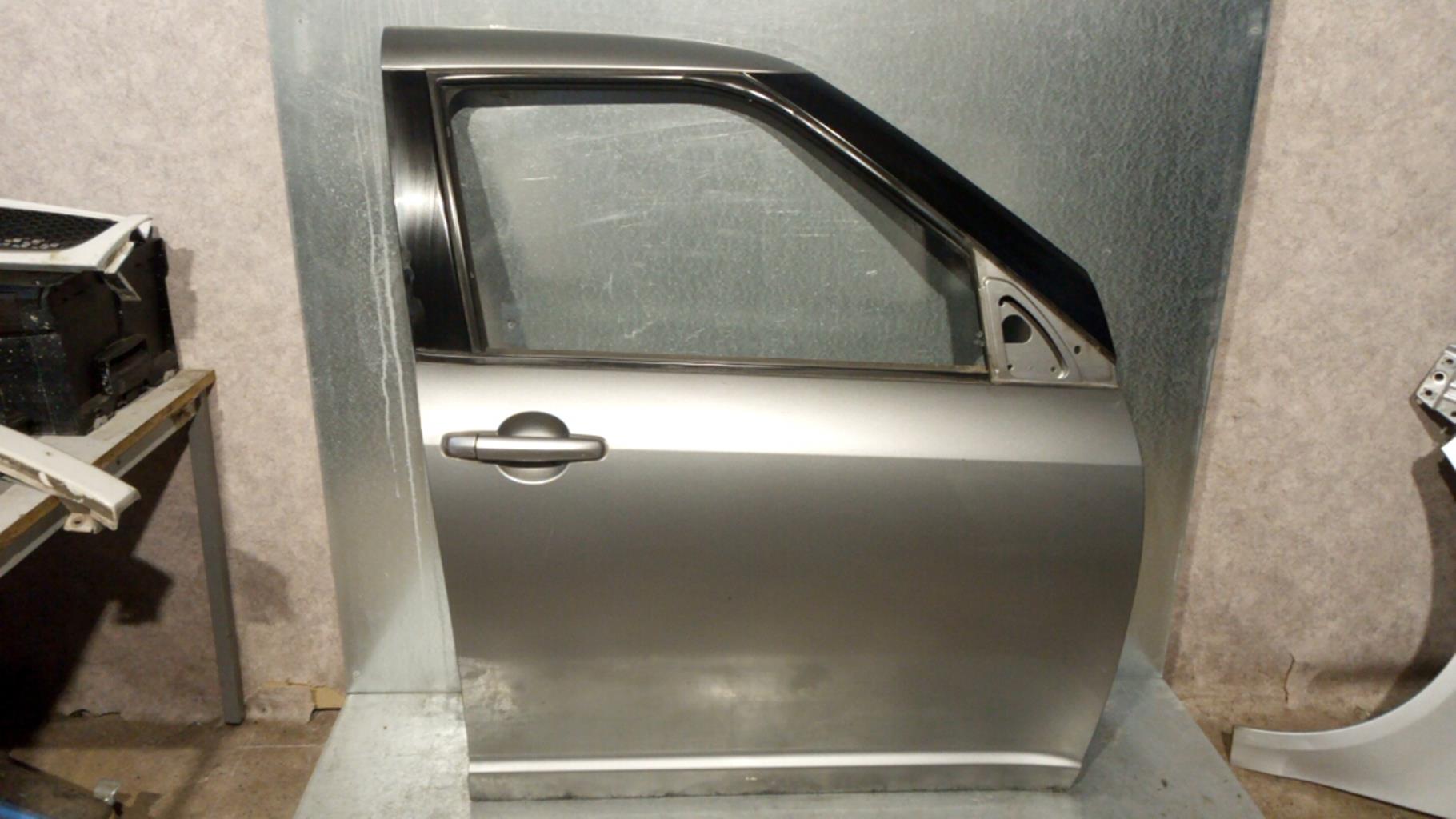 Porte avant droit SUZUKI SWIFT 3 Diesel - 1