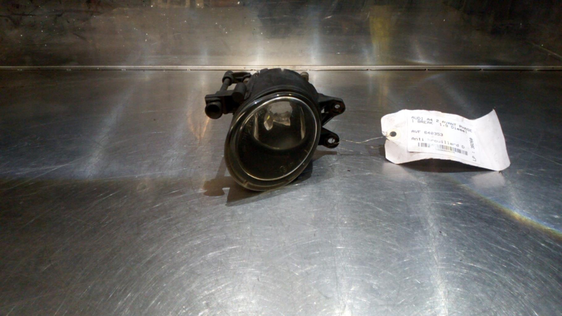 Fendinebbia destro (luci) AUDI A4 2 AVANT PHASE 1 BREAK Diésel - 1