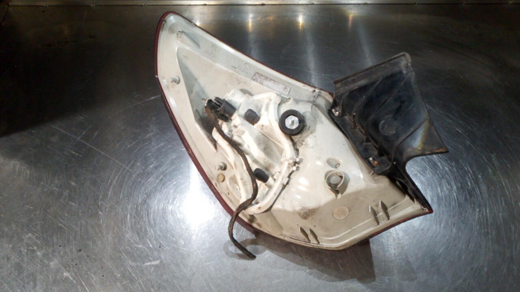 Fanale posteriore principale destro (luci) OPEL ASTRA J PHASE 1 Diésel - 1