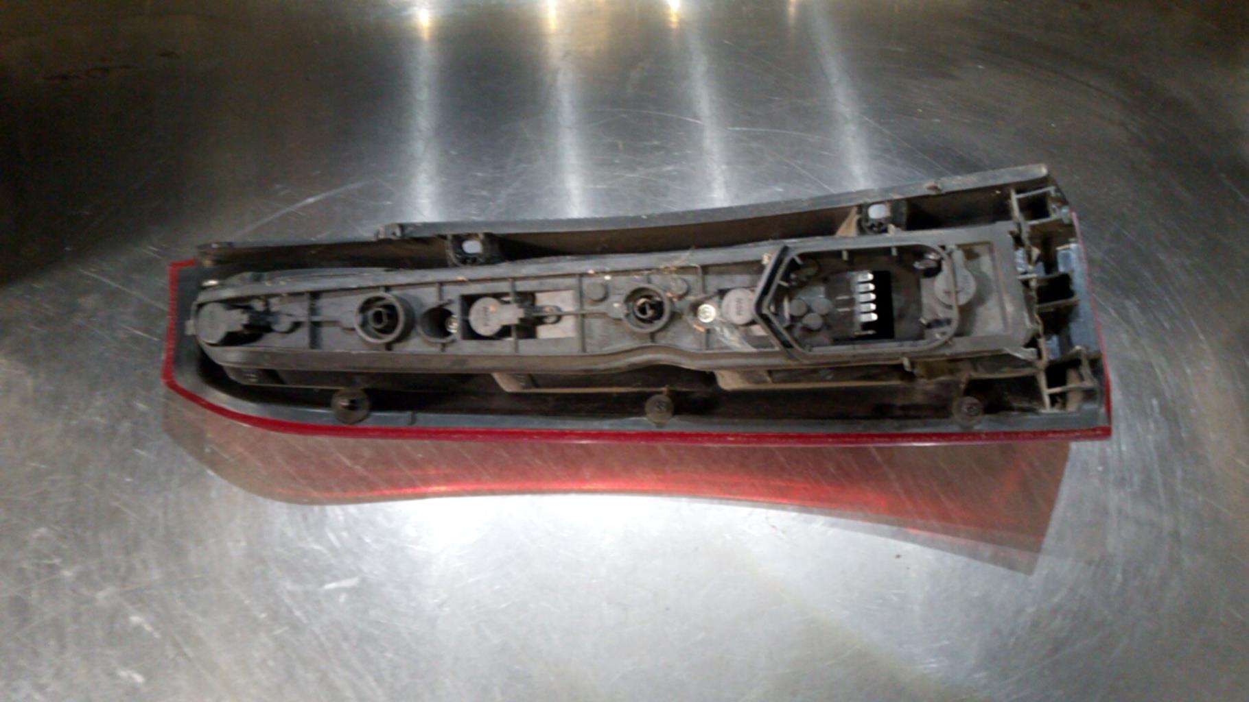 Fanale posteriore principale destro (luci) OPEL MERIVA A PHASE 1 Gasolina - 1