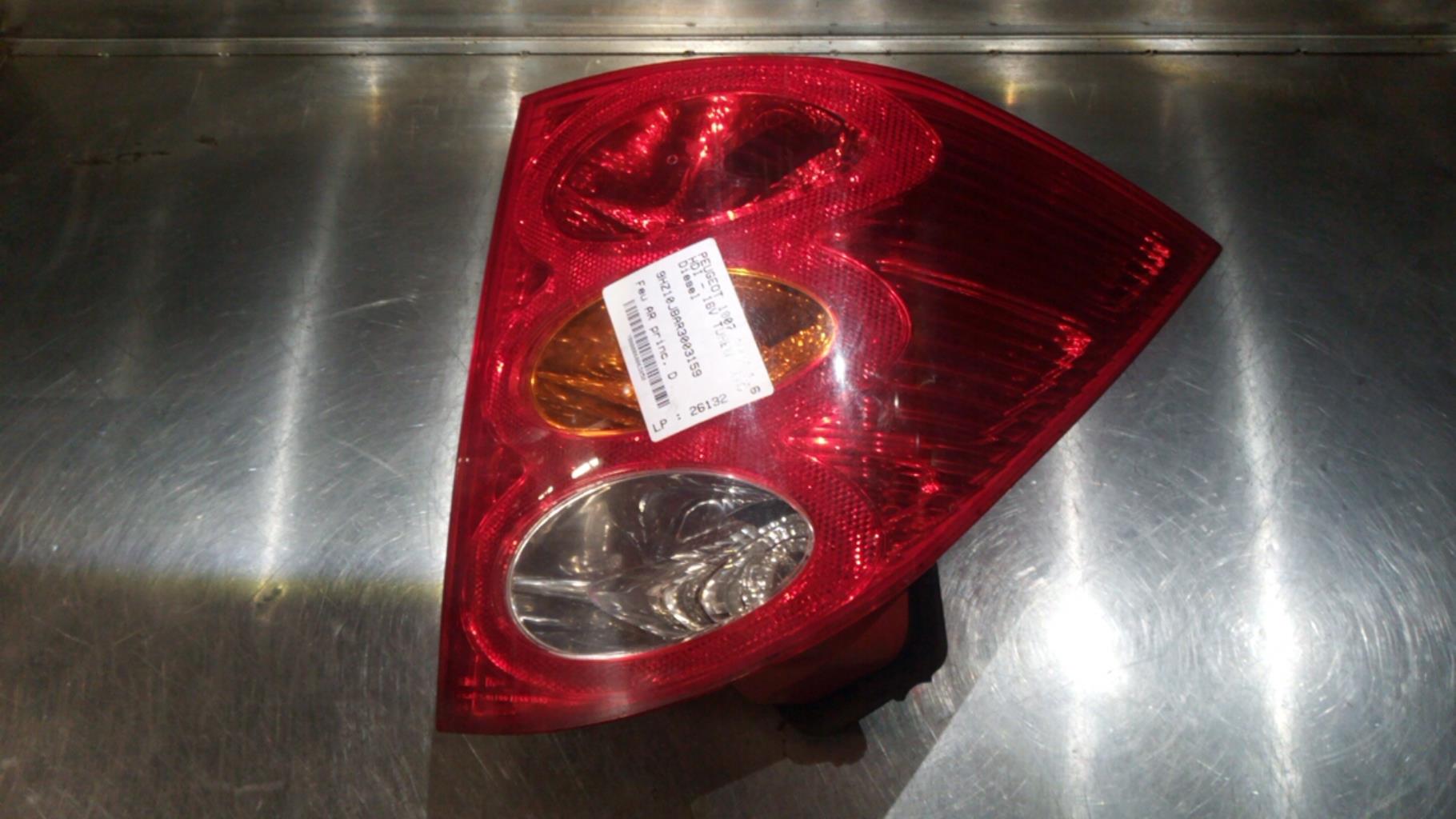Fanale posteriore principale destro (luci) PEUGEOT 1007 Diésel - 1
