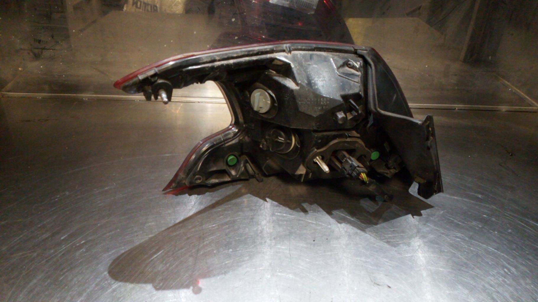 Fanale posteriore principale destro (luci) PEUGEOT 308 2 PHASE 1 Diésel - 1